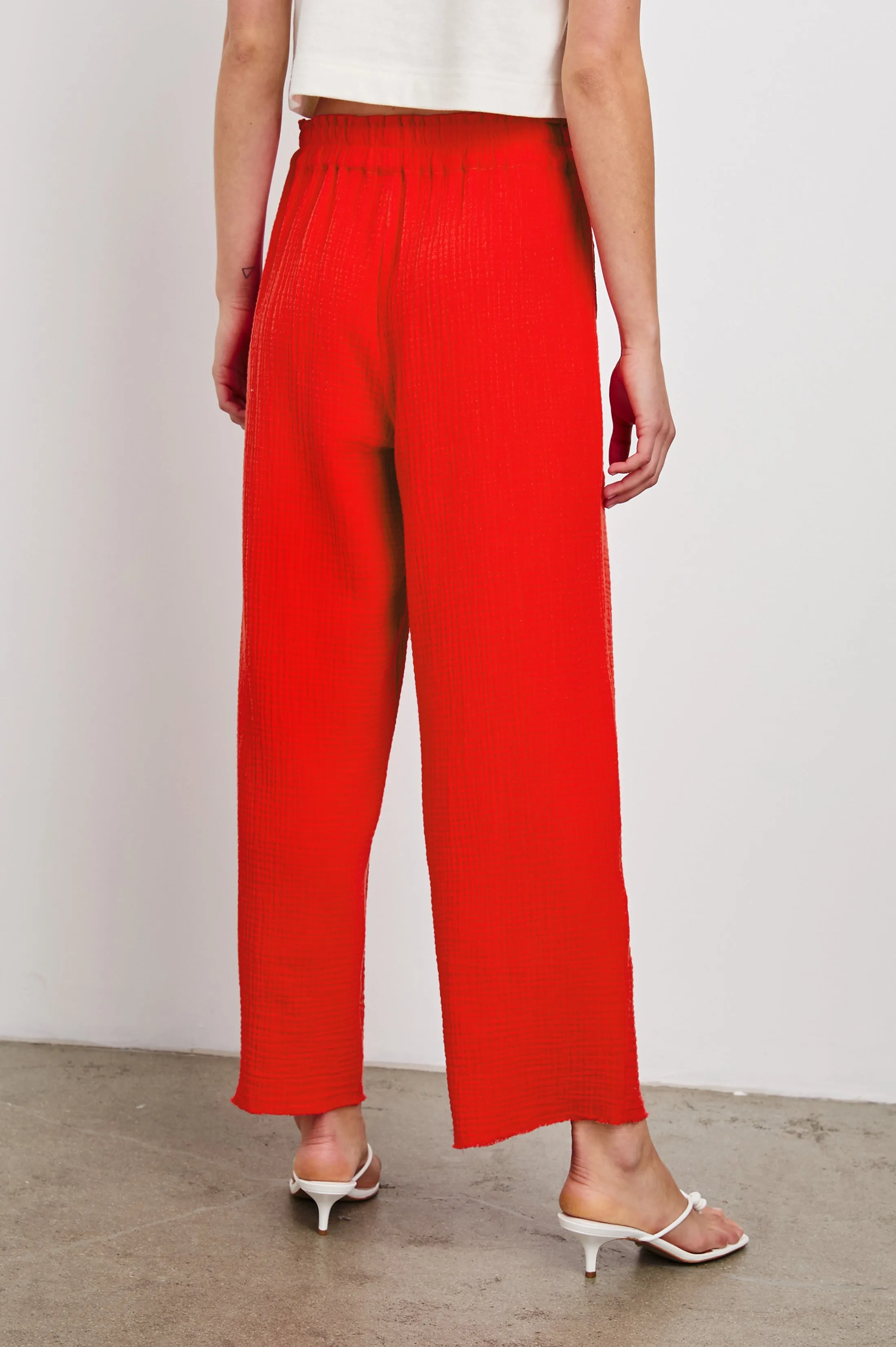 LEON CROP PANT - CHERRY Rails
