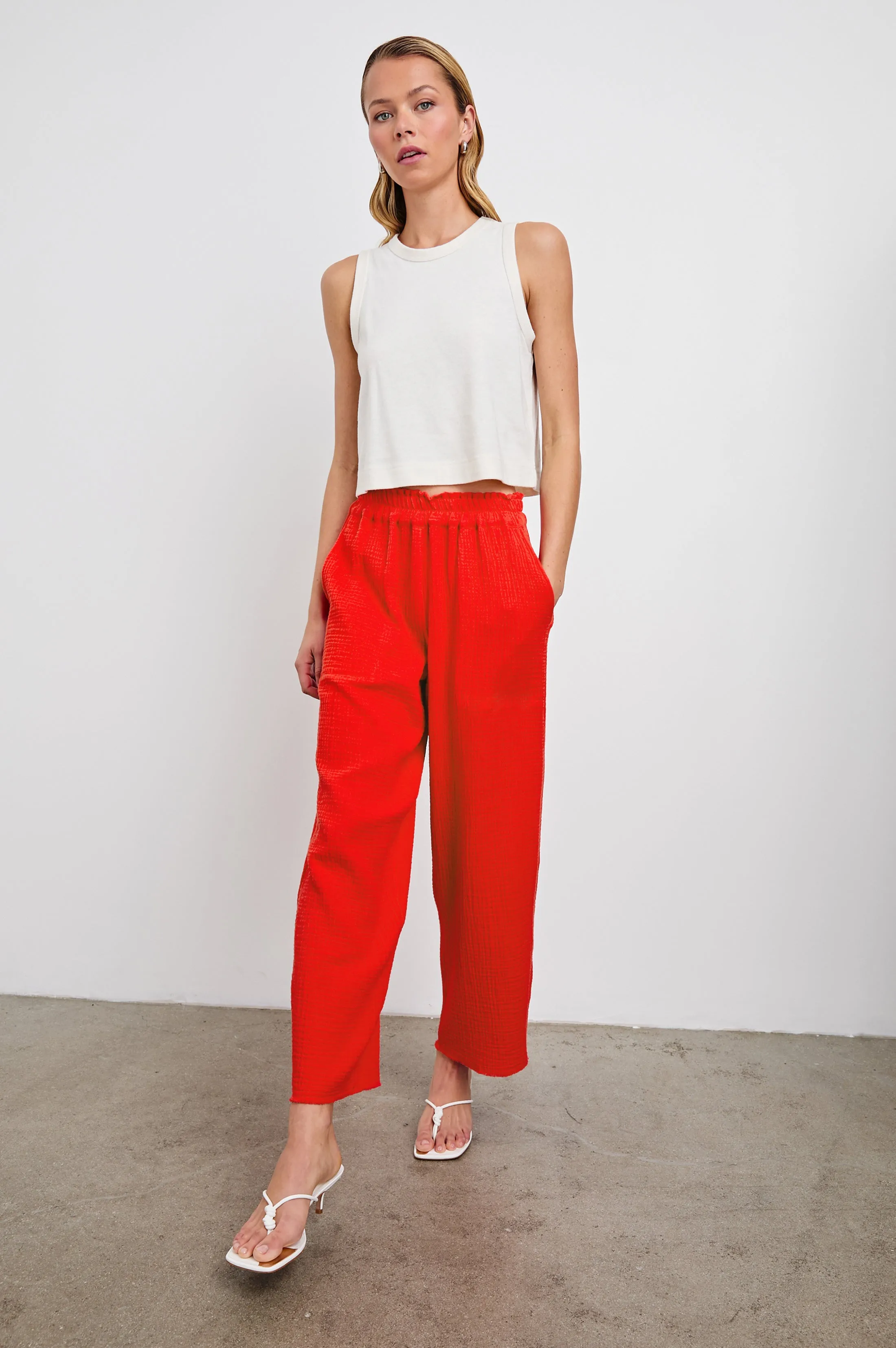 LEON CROP PANT - CHERRY Rails