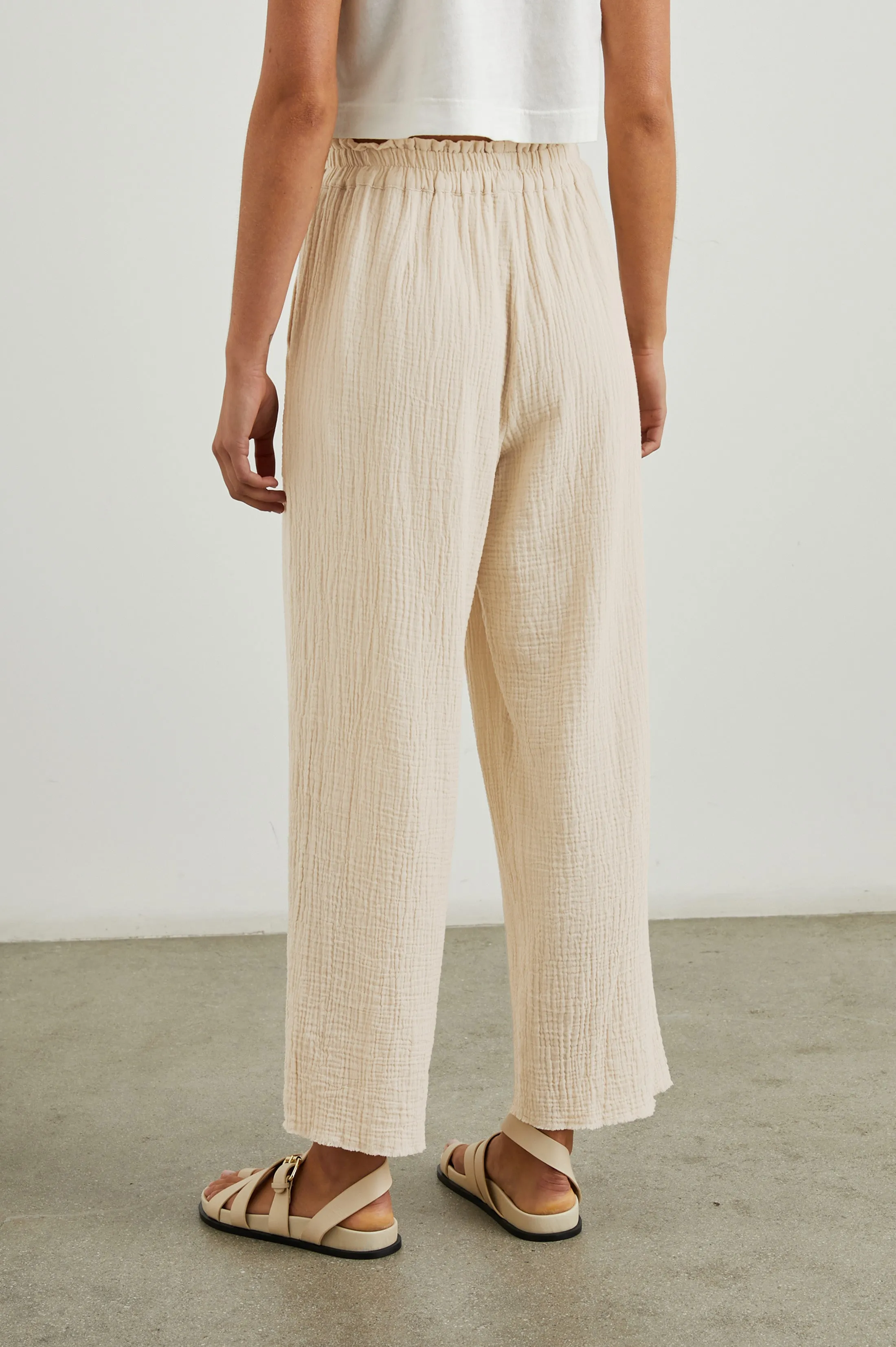 LEON CROP PANT - FLAX Rails