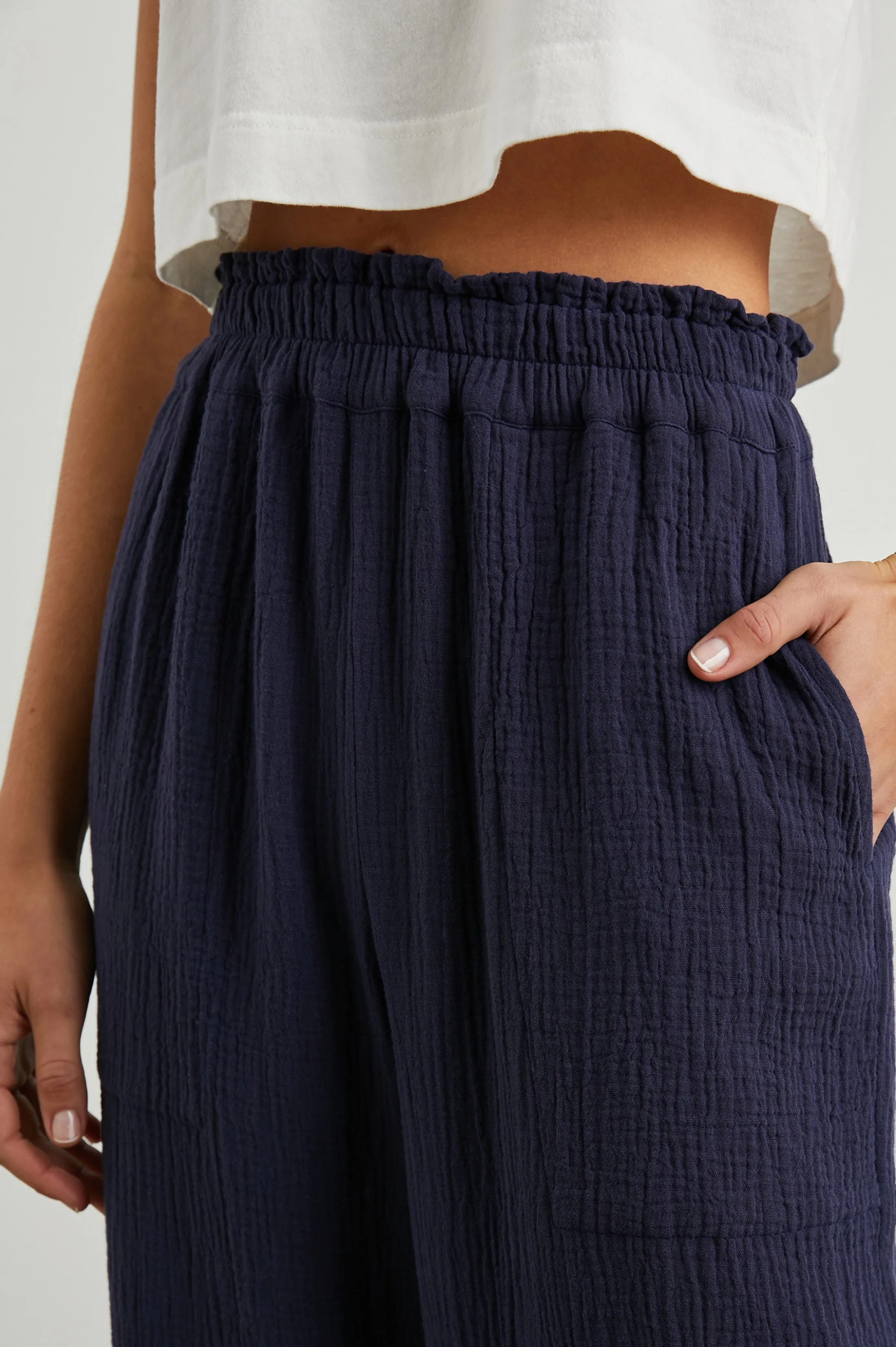 LEON CROP PANT - NAVY Rails