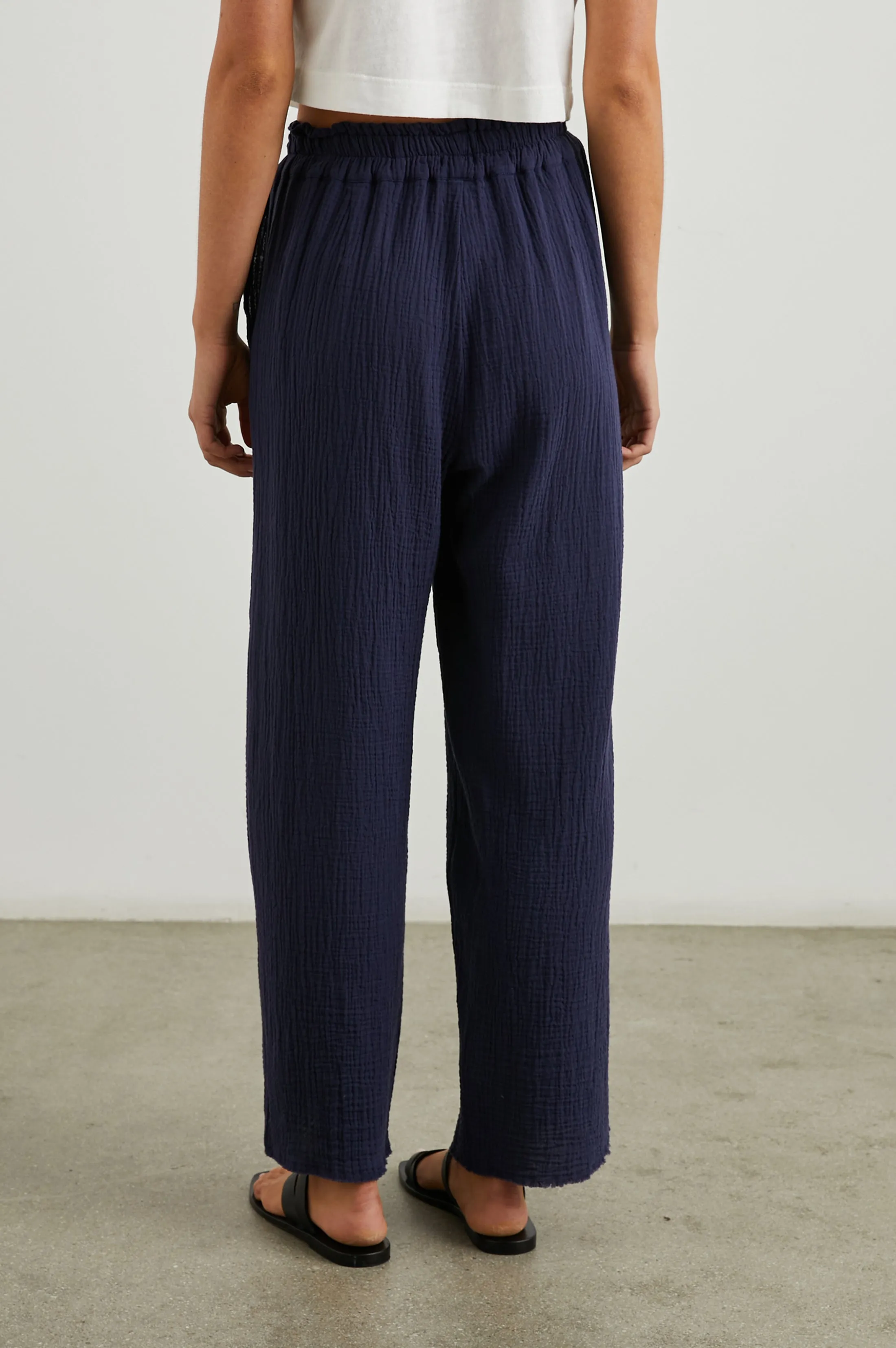 LEON CROP PANT - NAVY Rails