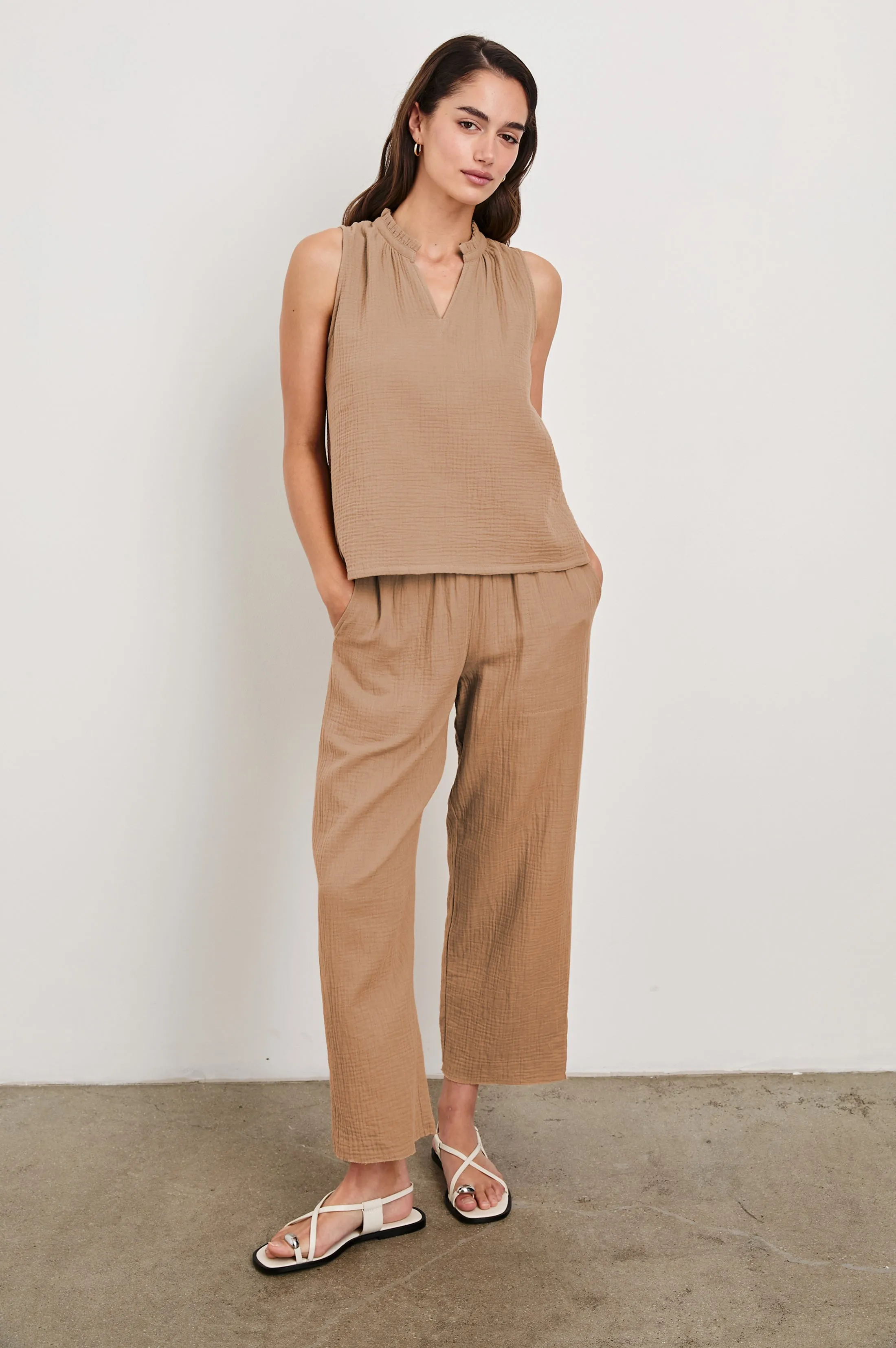 LEON CROP PANT - TAUPE Rails