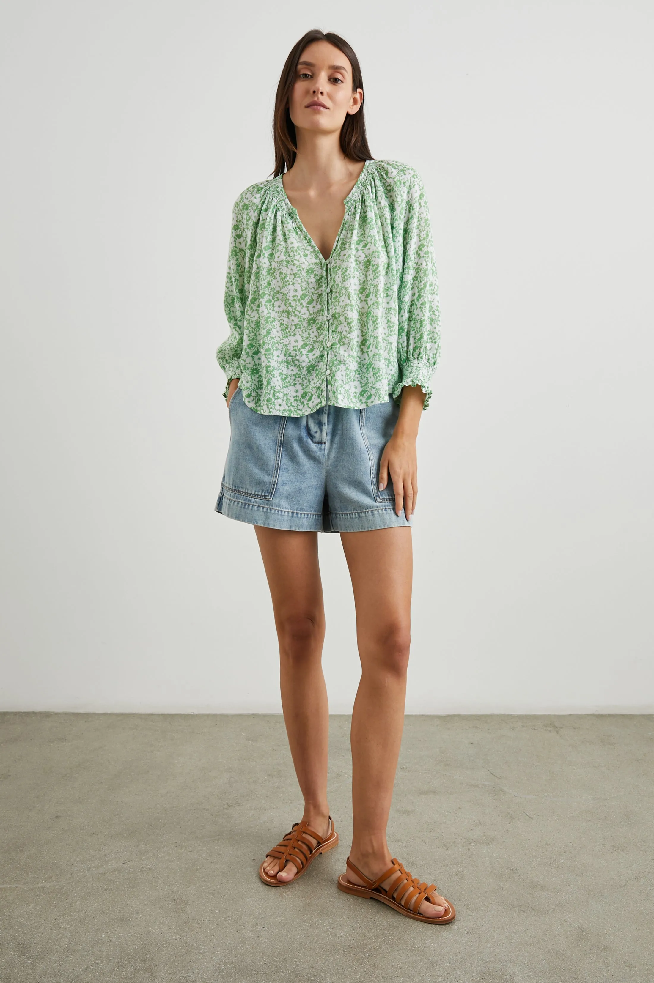 MARIAH TOP - GREEN TEXTURE FLORAL Rails