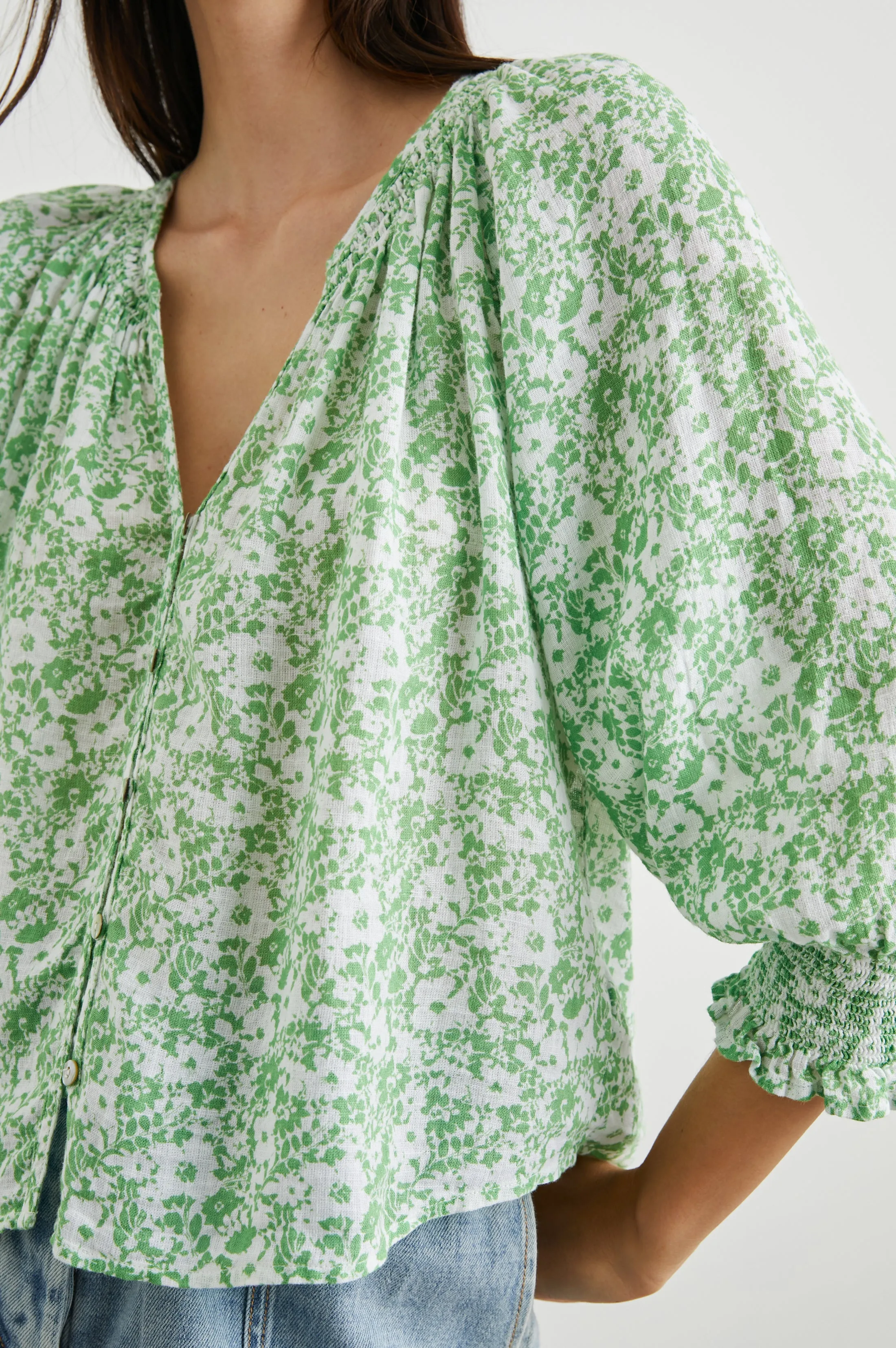 MARIAH TOP - GREEN TEXTURE FLORAL Rails