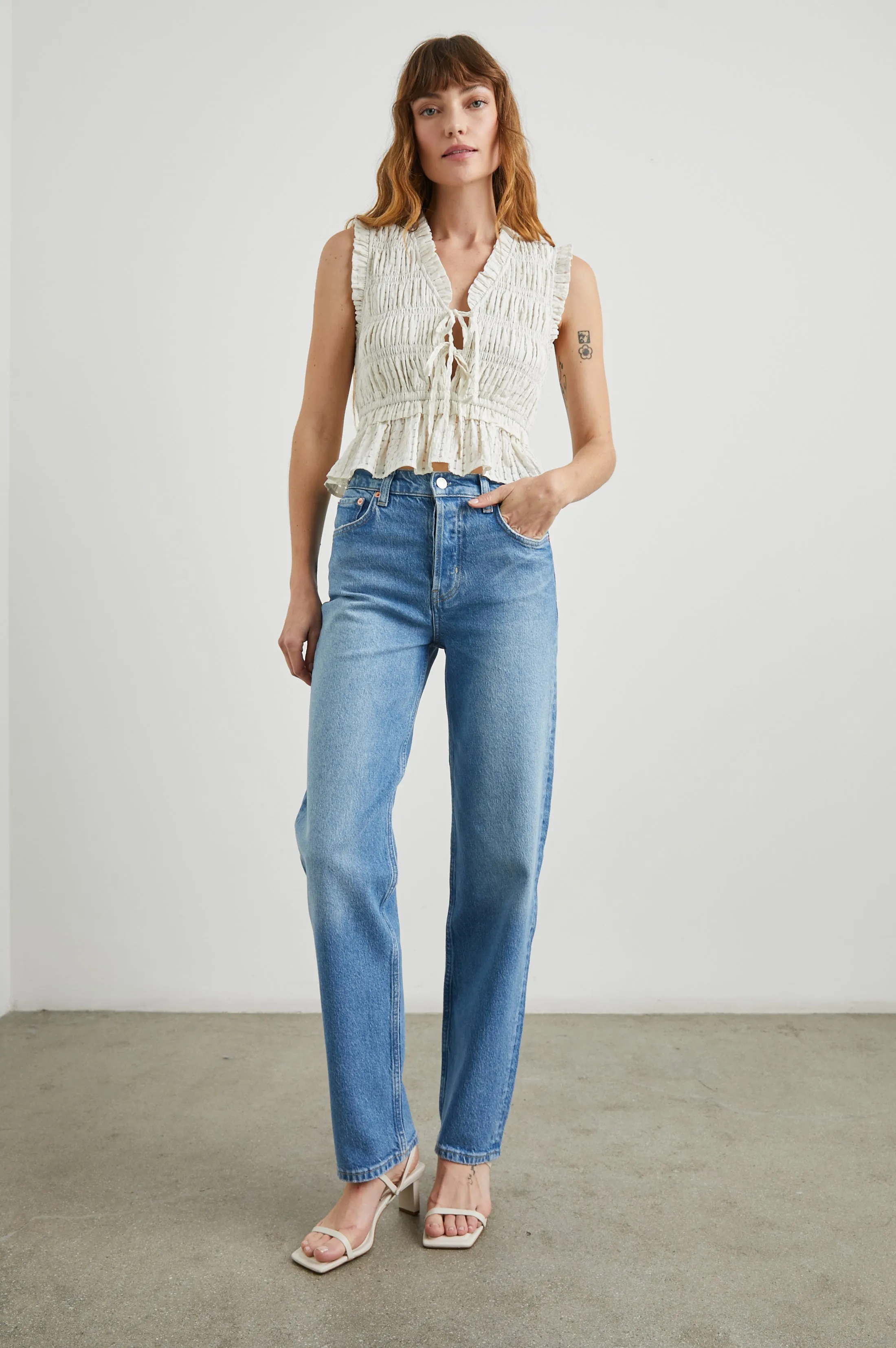 MARTINE TOP - IVORY SEERSUCKER Rails