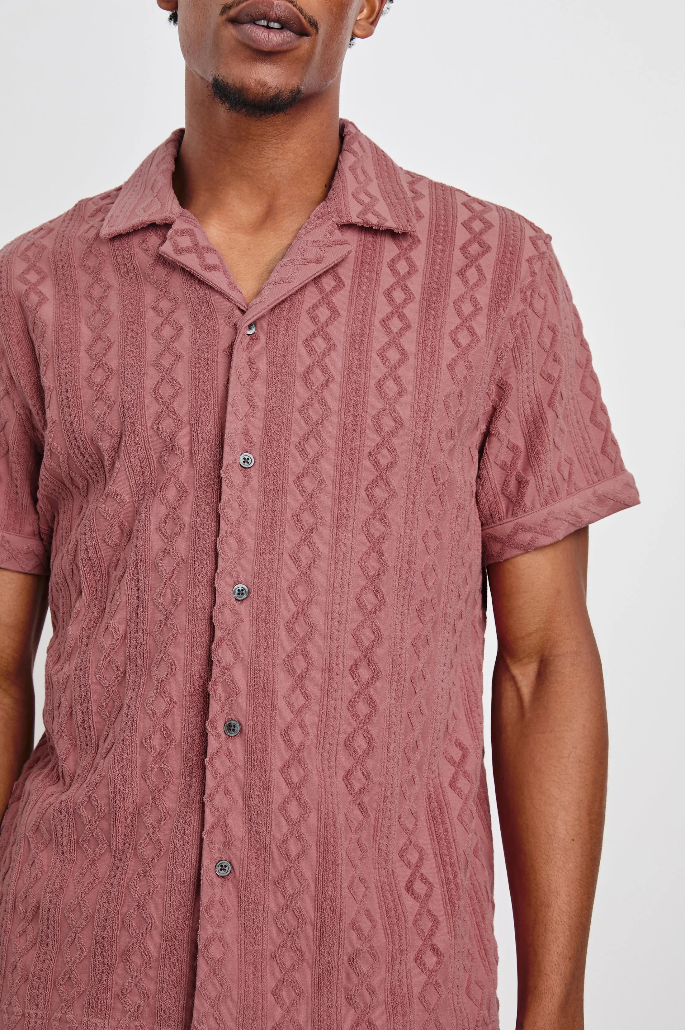 MAVERICK SHIRT - FADED RED Rails