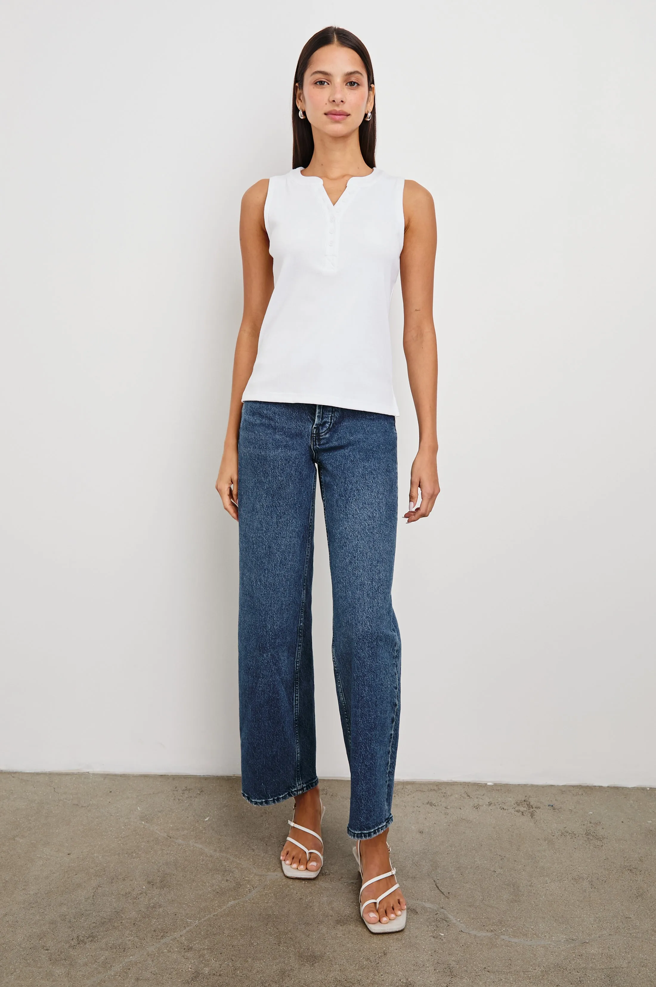 MAYLA TOP - WHITE Rails