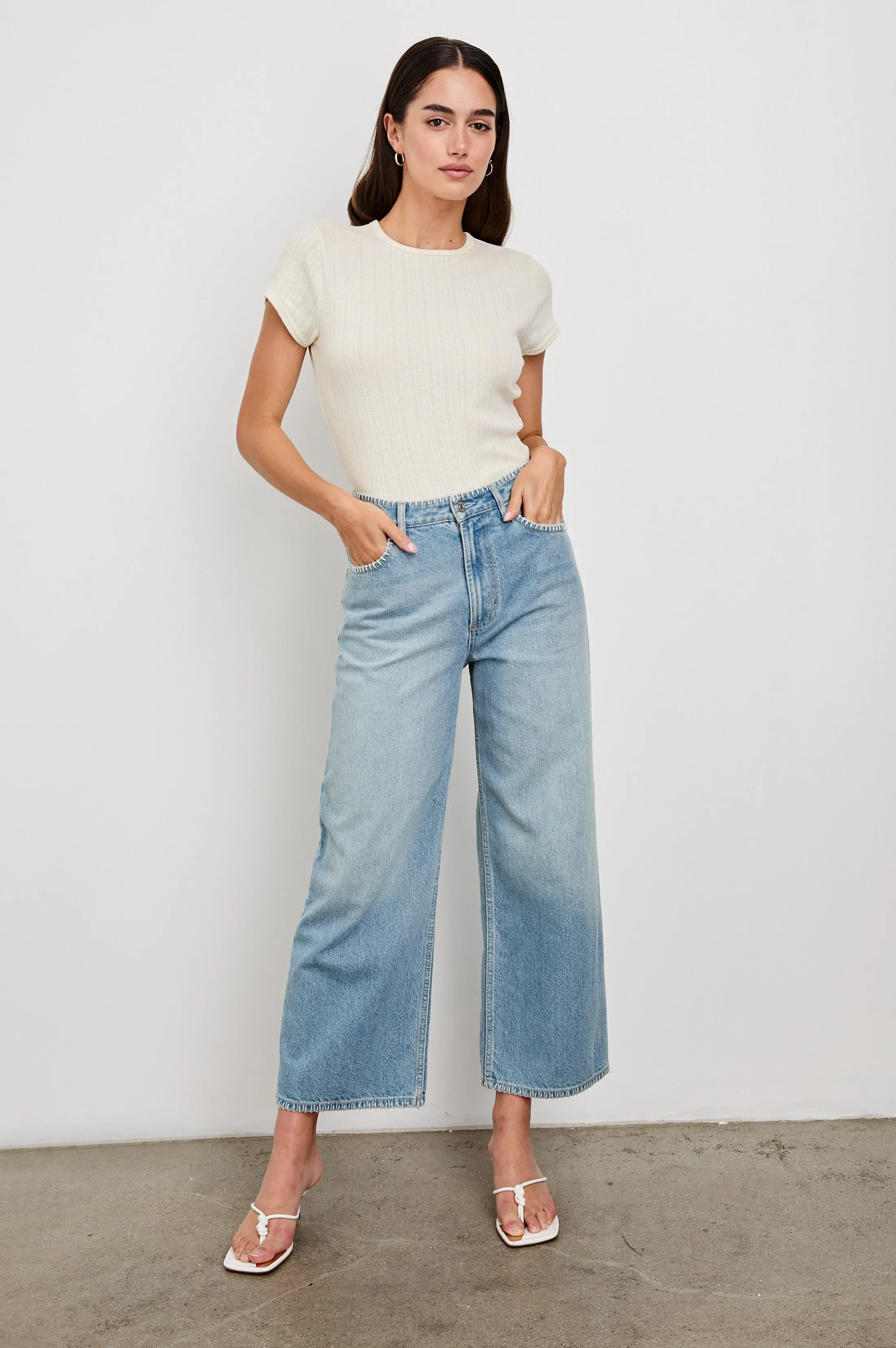 MUSE TOP - IVORY Rails