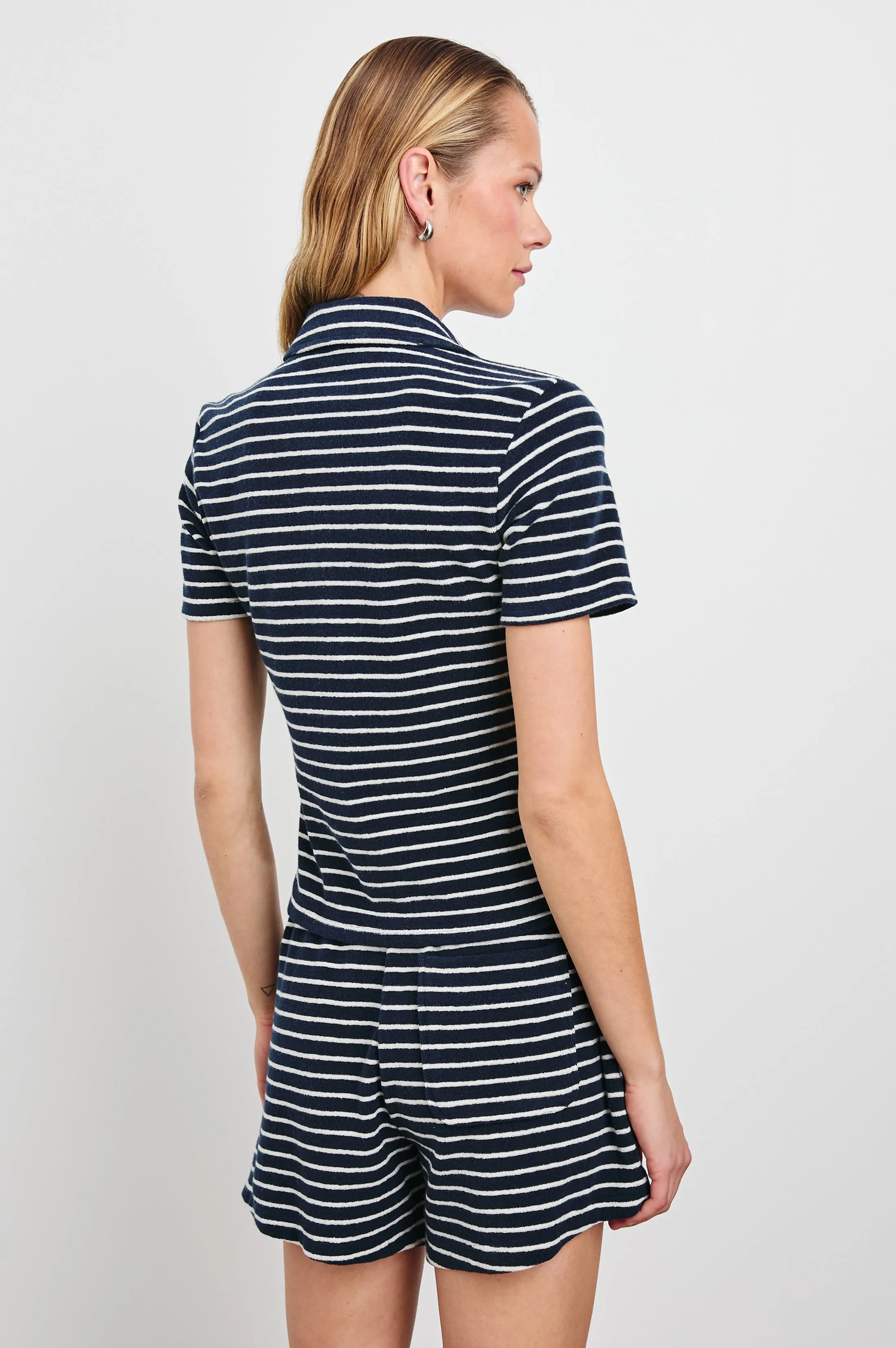 NAVELI COURT POLO - NAVY IVORY STRIPE Rails