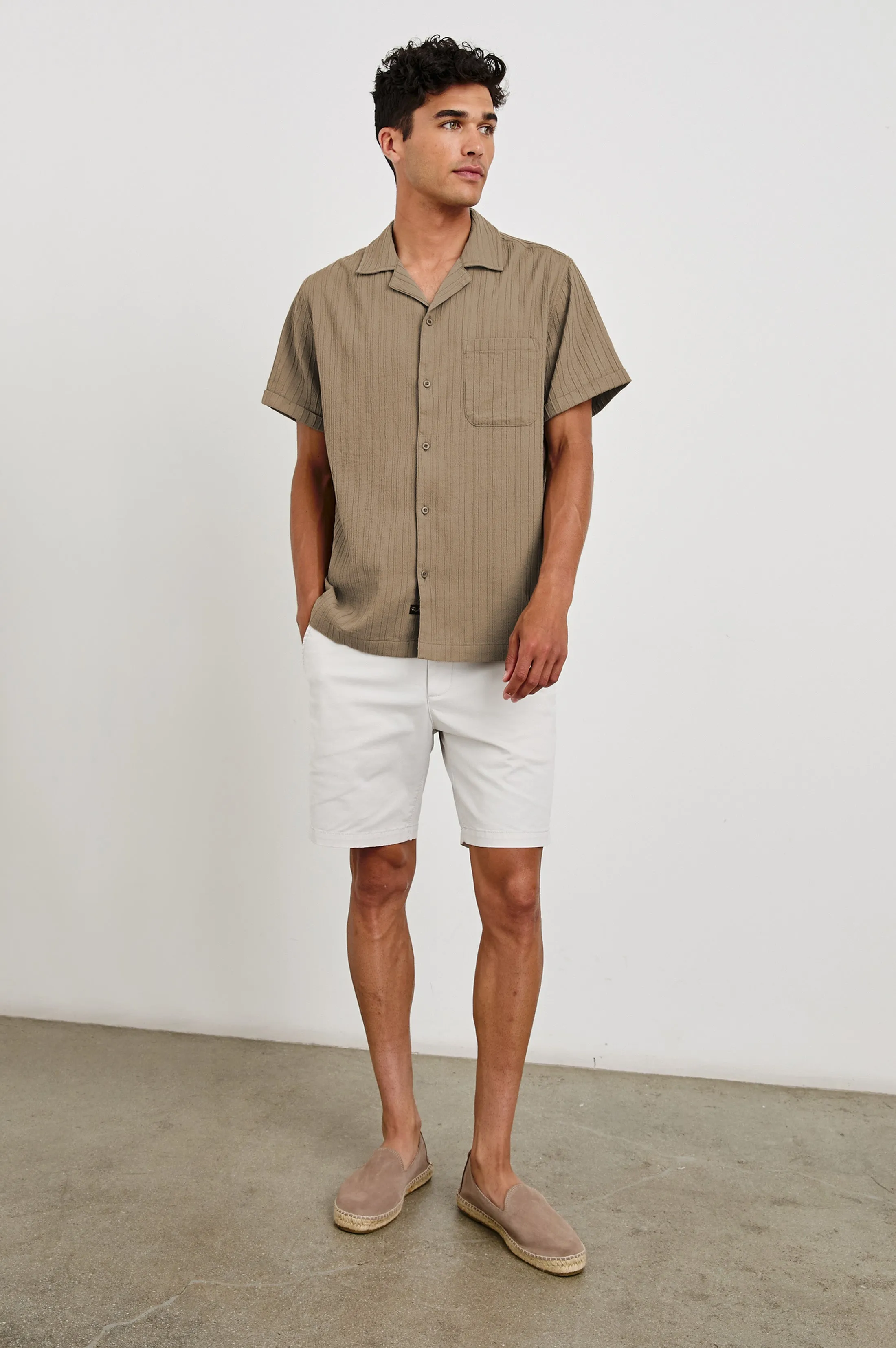 OHANA SHIRT - OLIVE Rails