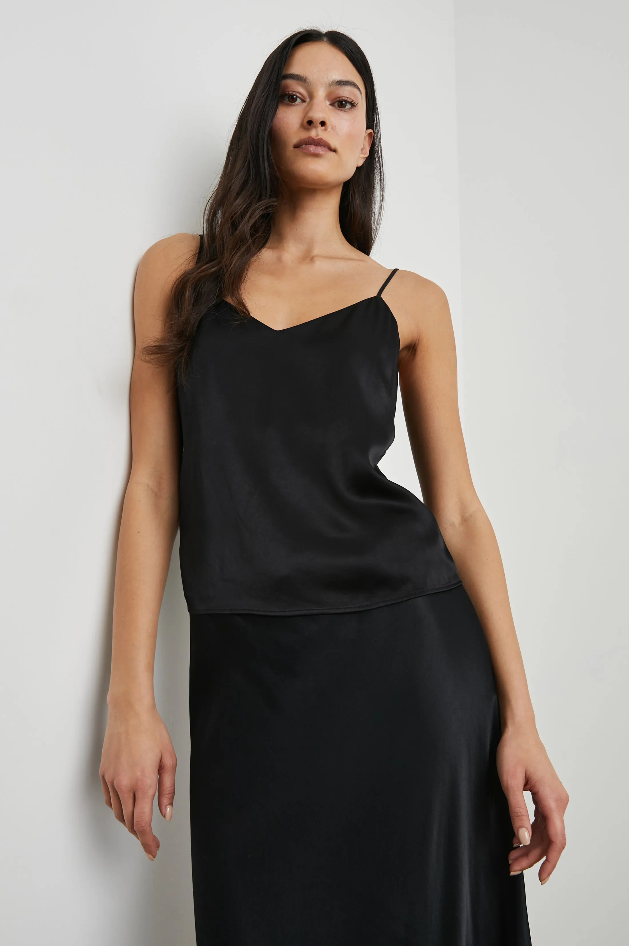 PAOLA TOP - BLACK Rails