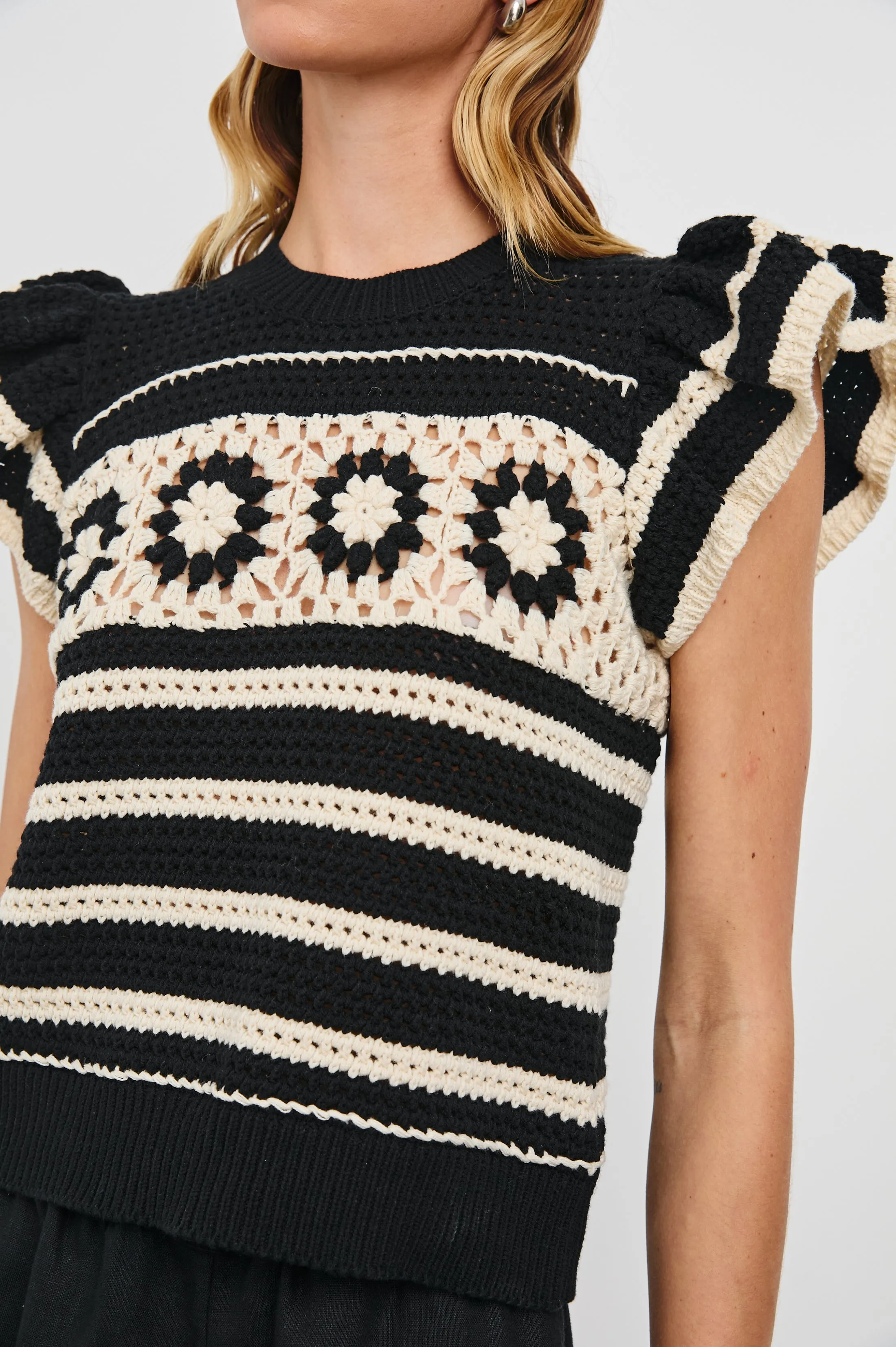 PENELOPE TOP - BLACK IVORY STRIPE Rails
