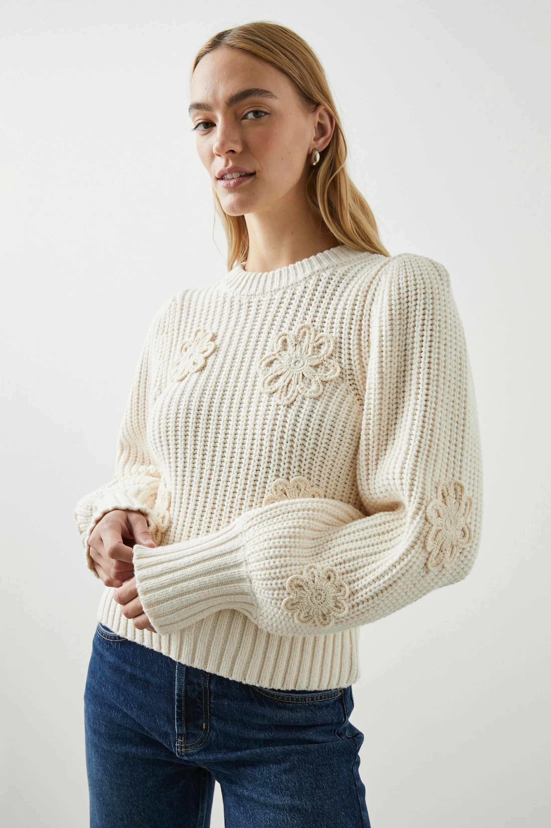 ROMY SWEATER - IVORY CROCHET DAISIES Rails