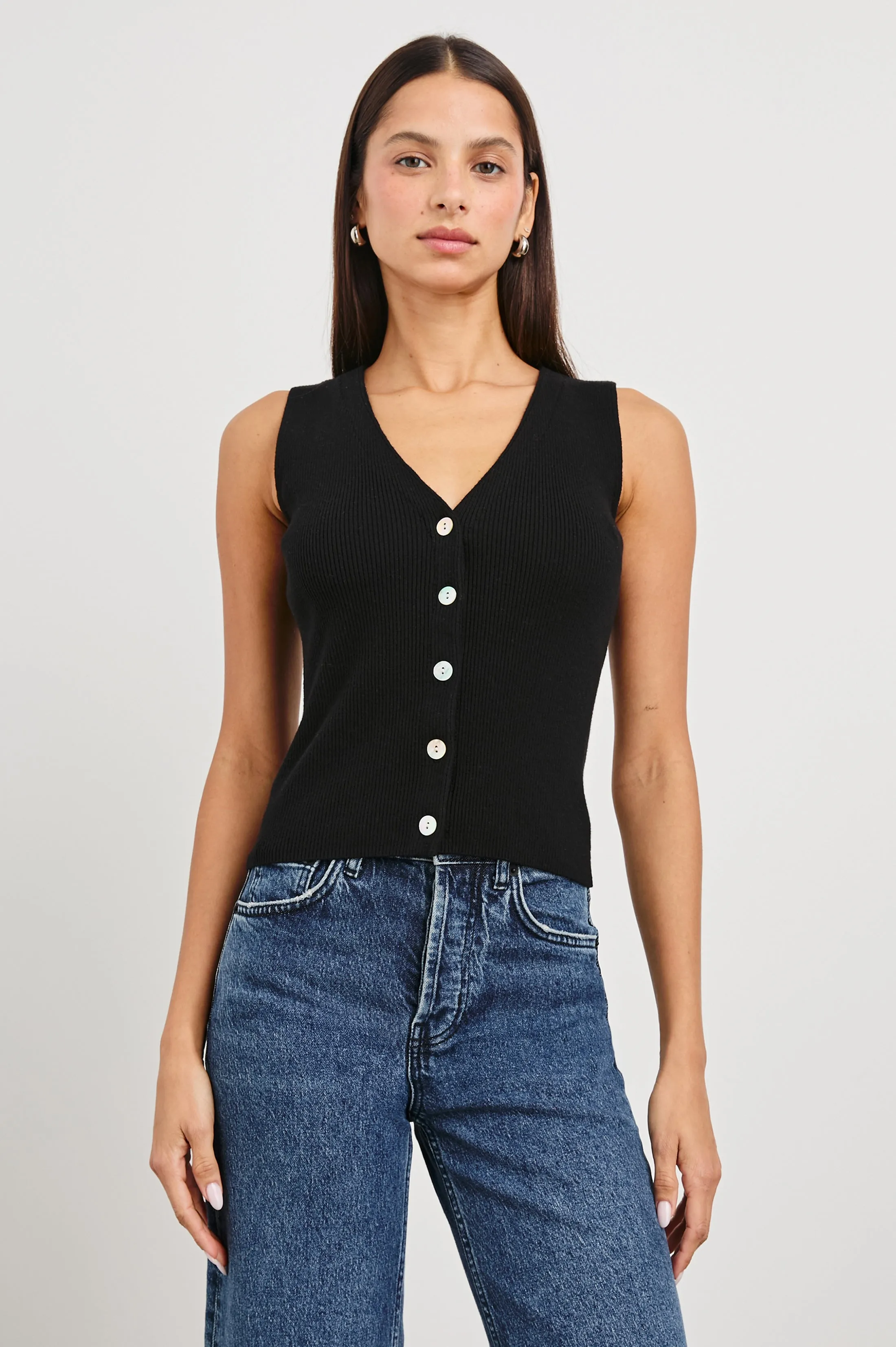 ROSA VEST - BLACK Rails