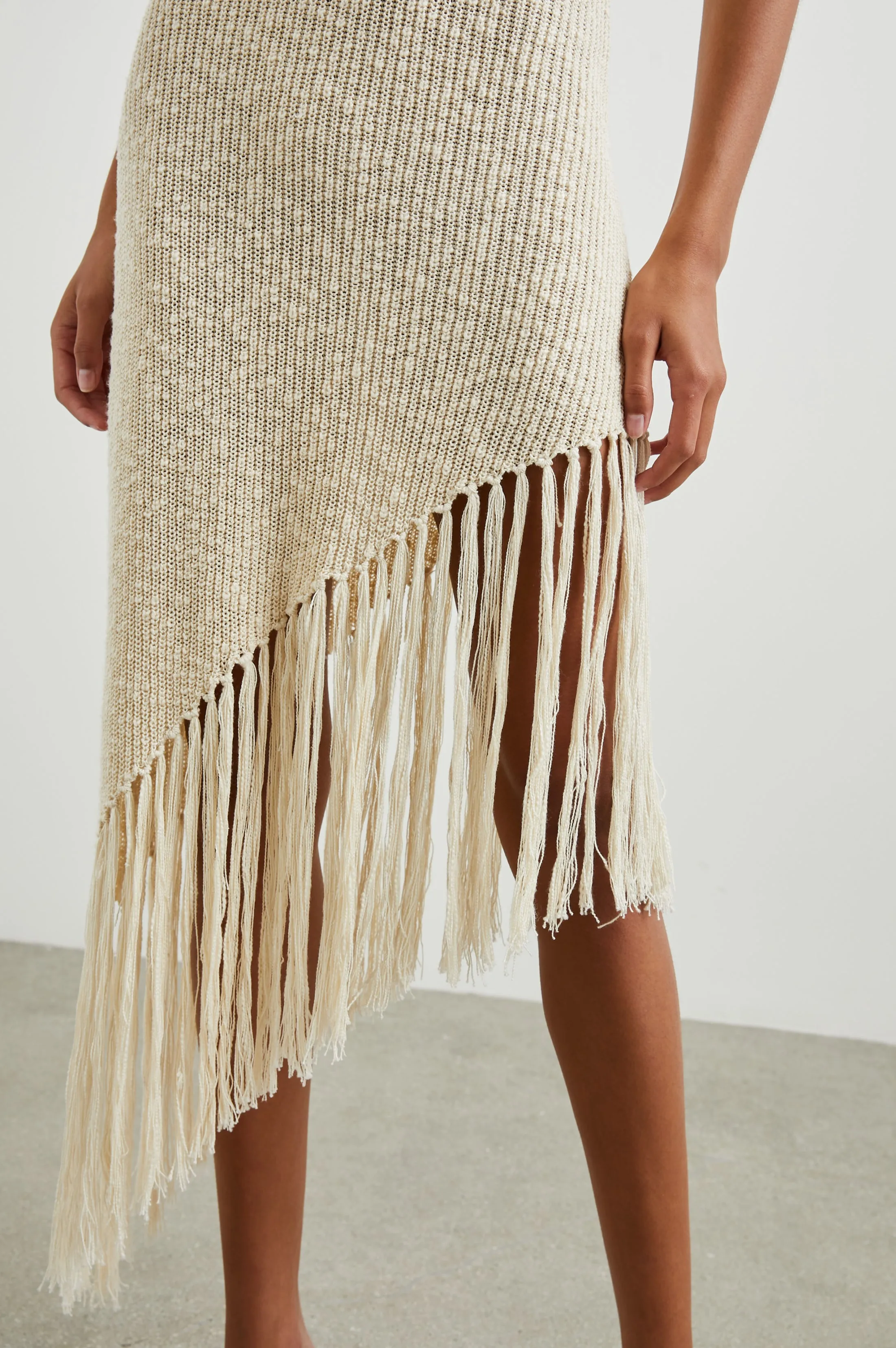 RYLEE DRESS - ECRU Rails