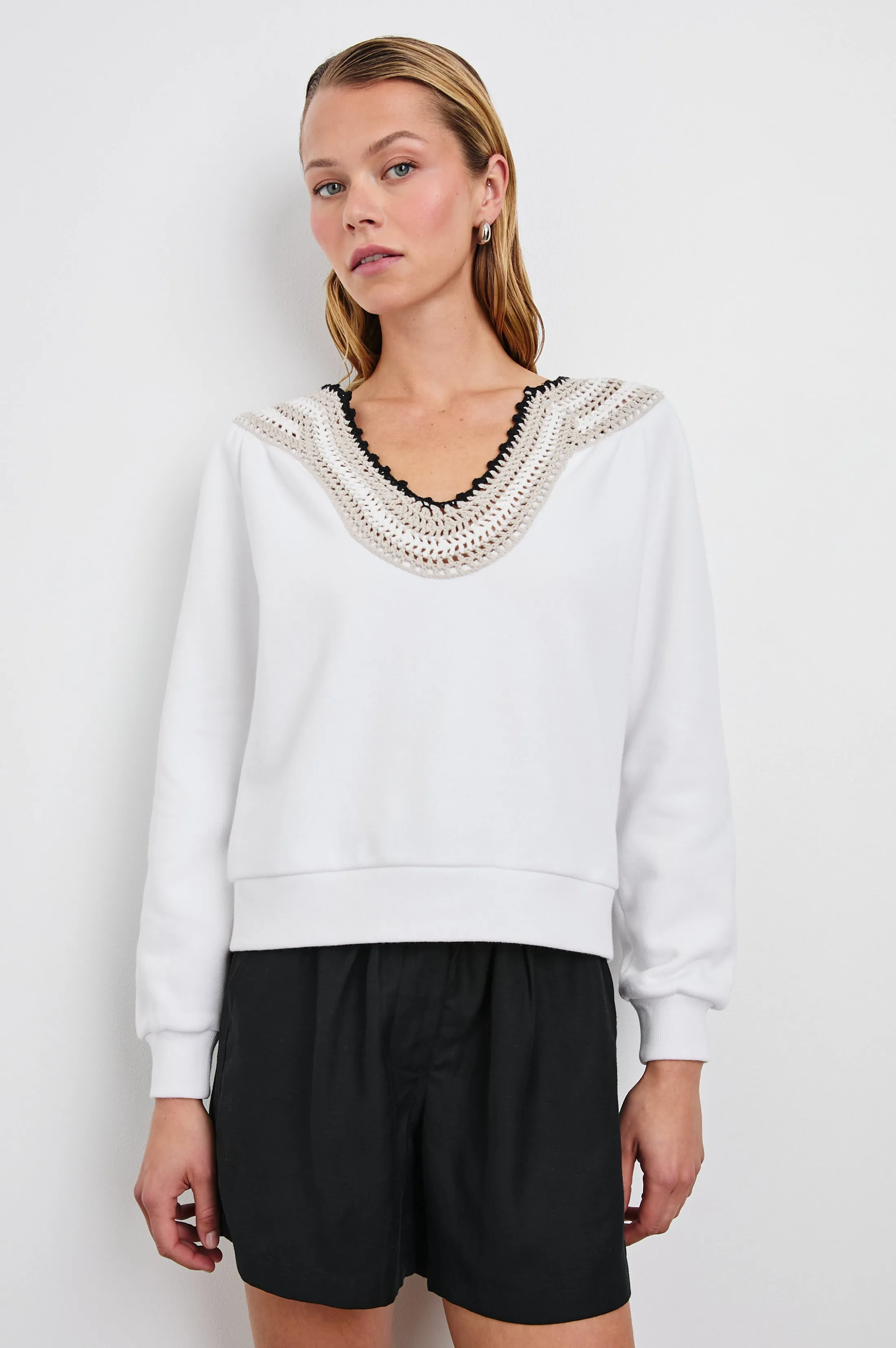 SAVA SWEATSHIRT - IVORY WITH CROCHET Rails