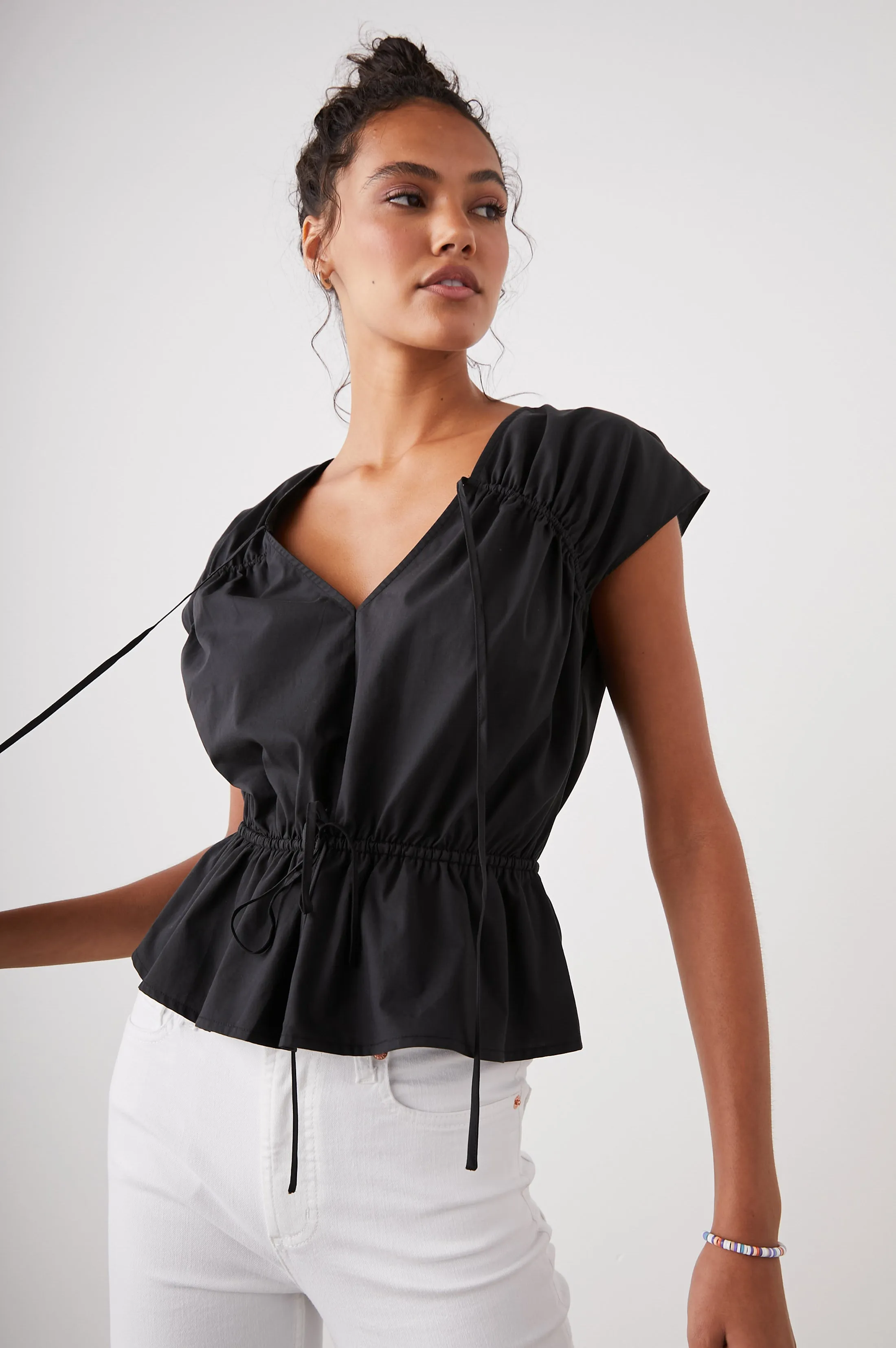 SAVI TOP - BLACK Rails