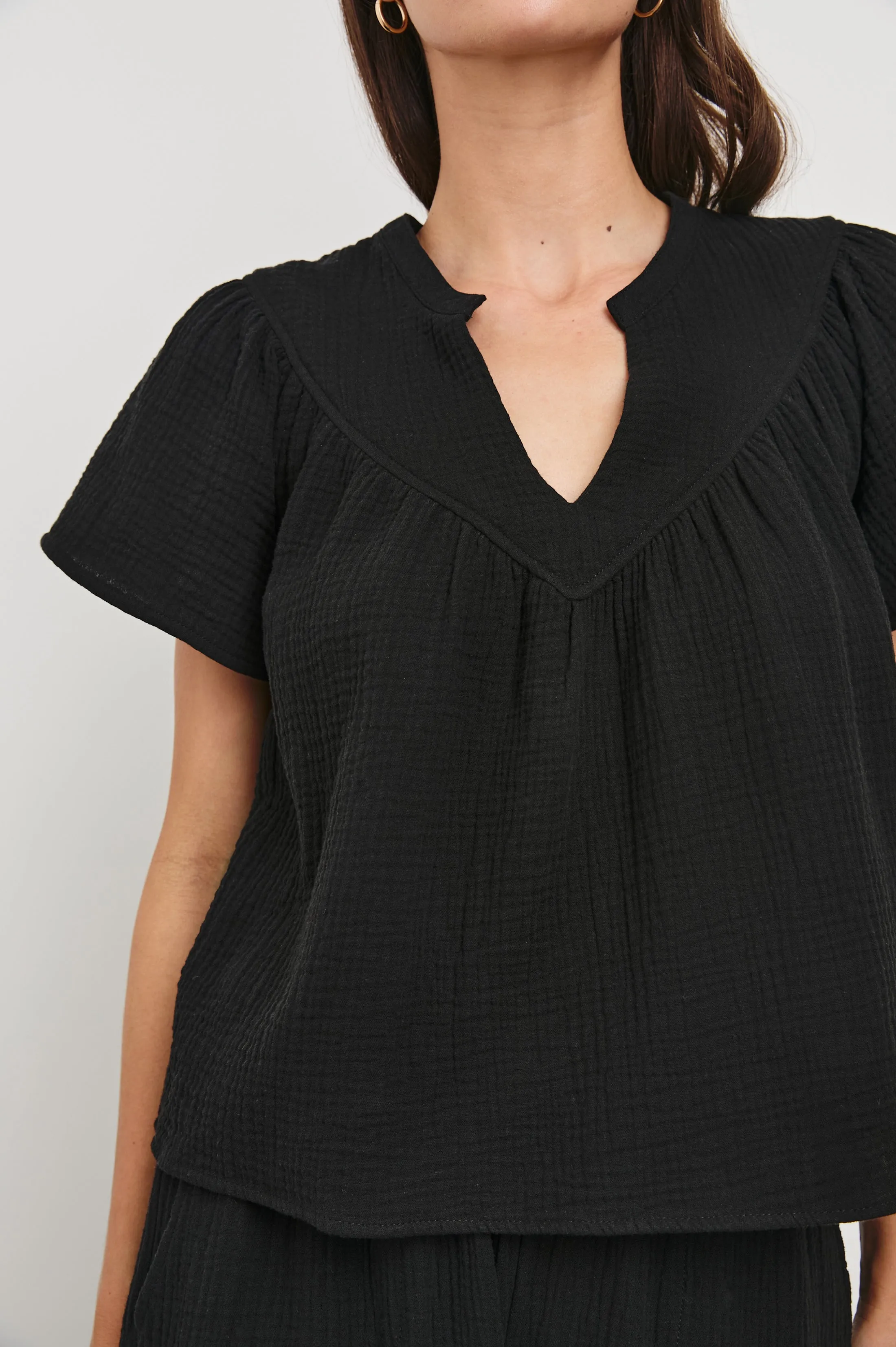 SAYER SHIRT - BLACK Rails