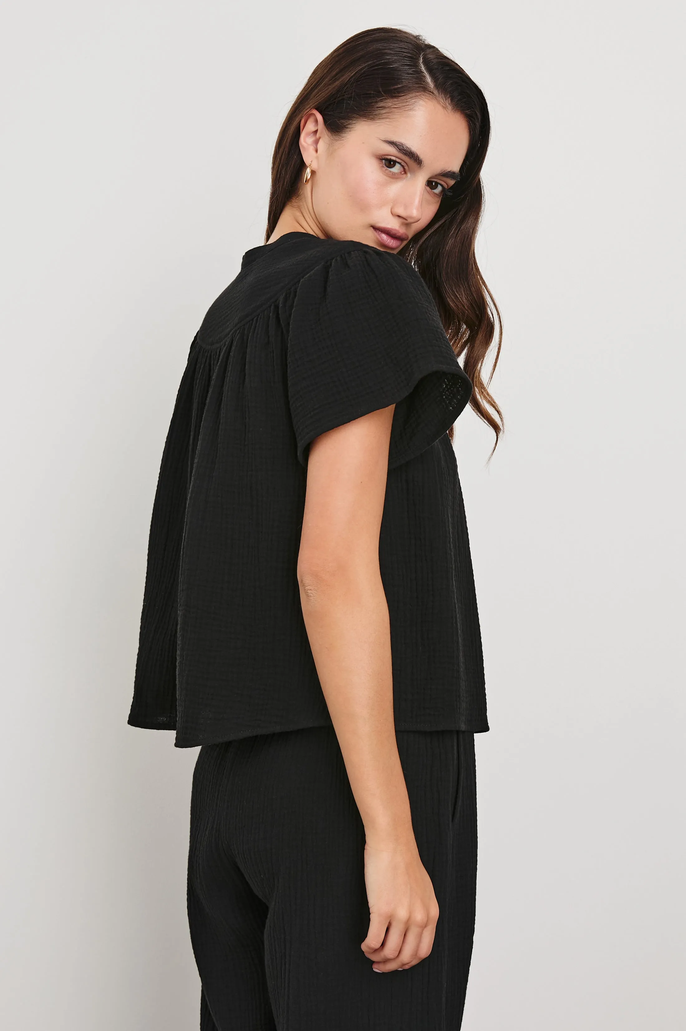 SAYER SHIRT - BLACK Rails