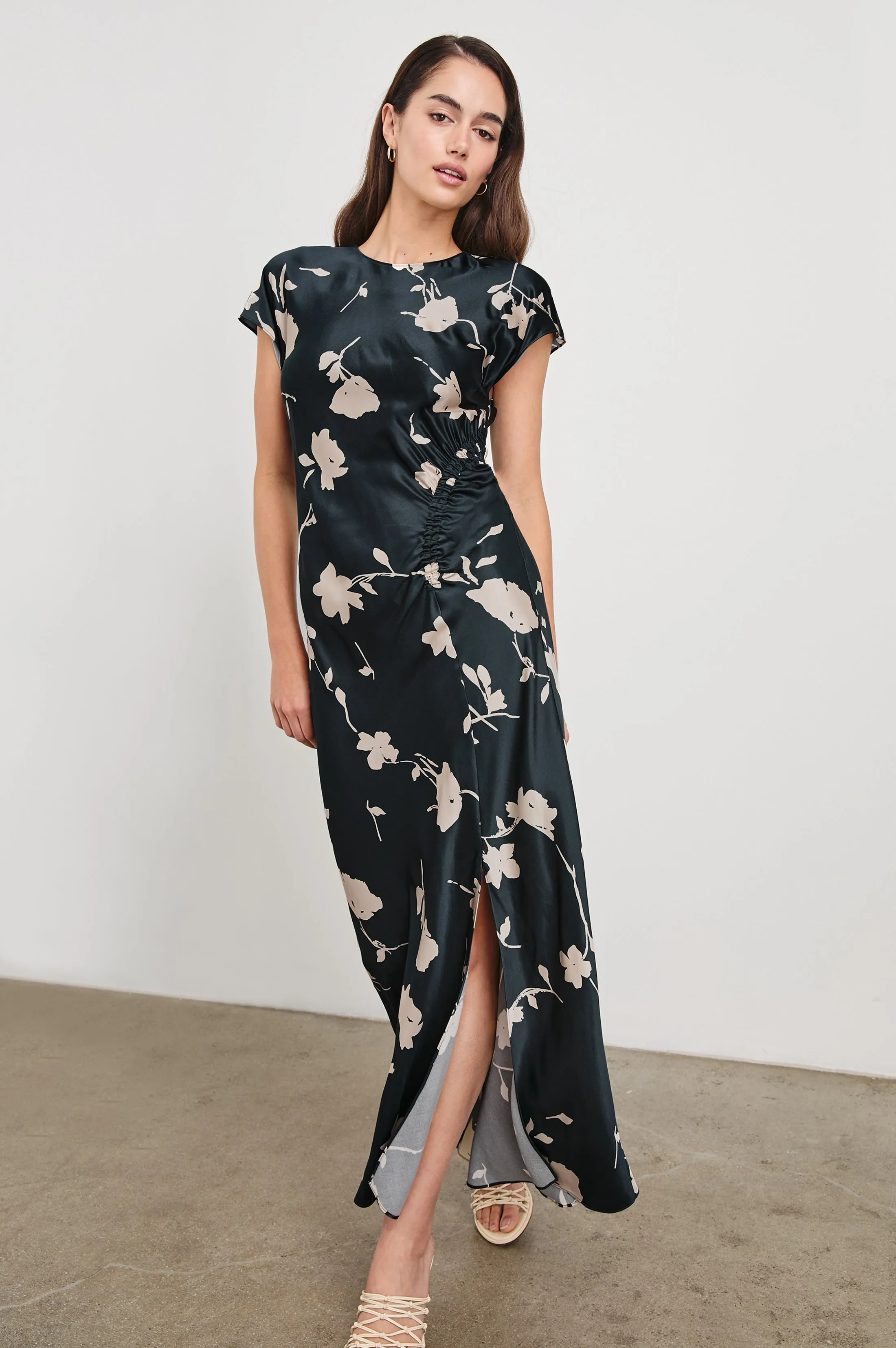 SERENITY DRESS - MIDNIGHT ROSES Rails
