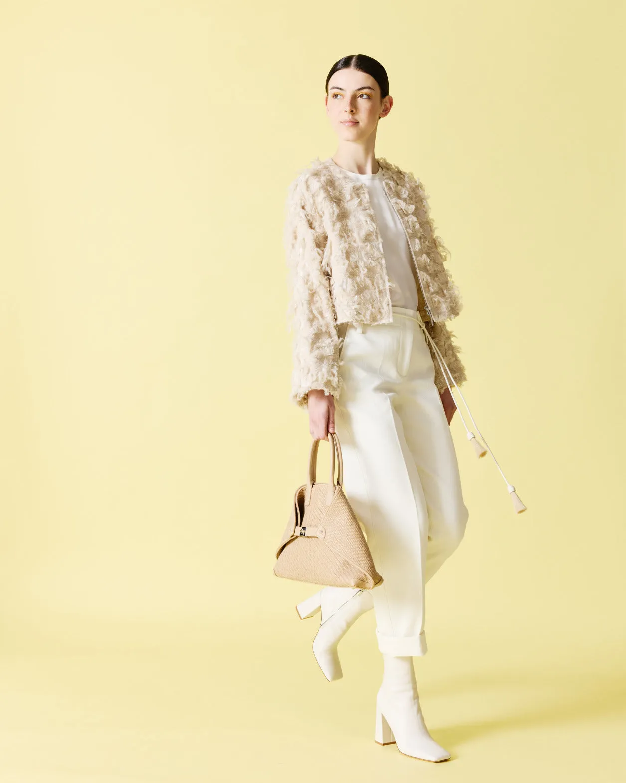 Short Jacket in 3D Jacquard Akris