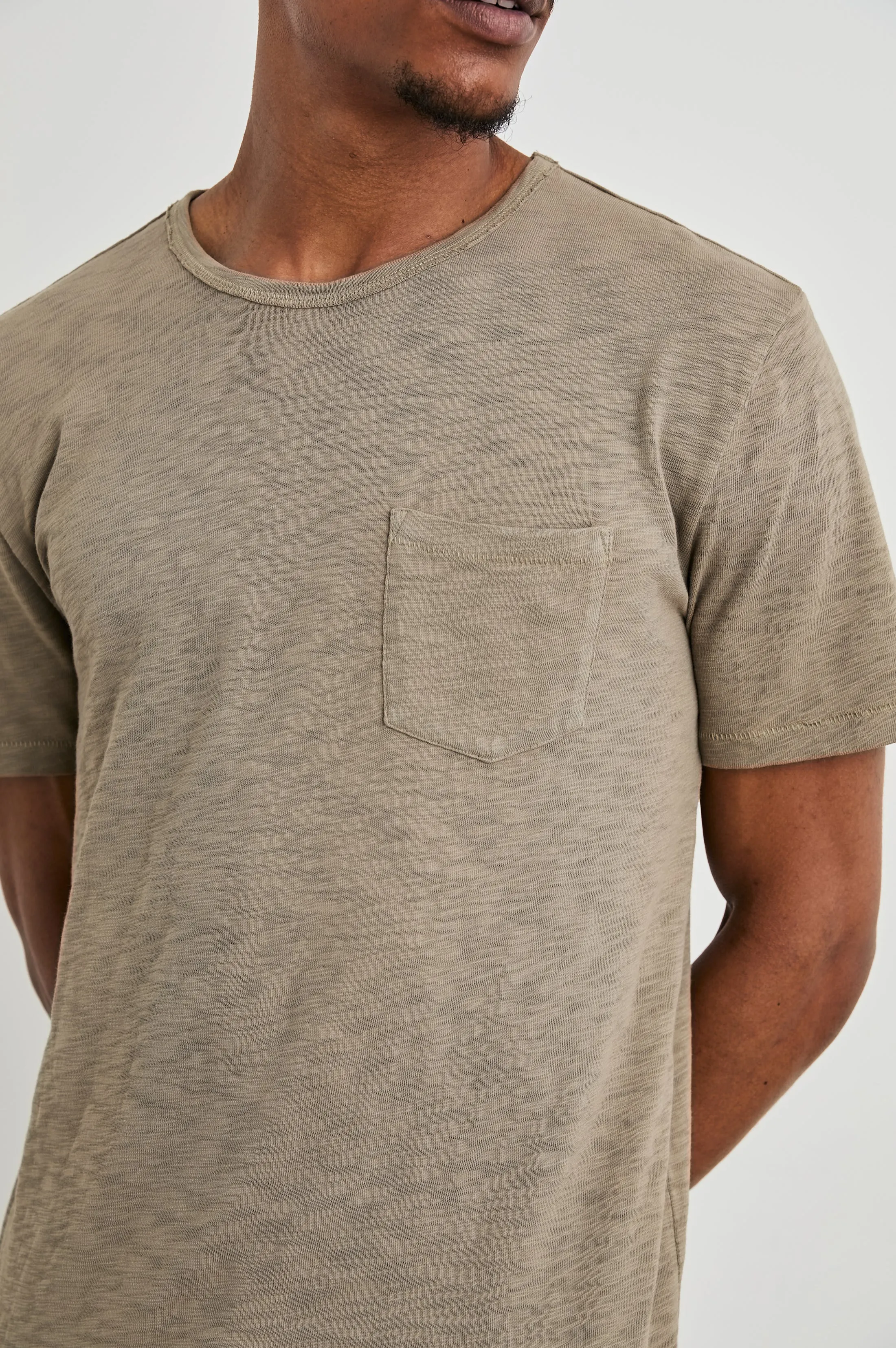 SKIPPER T-SHIRT - BARLEY Rails