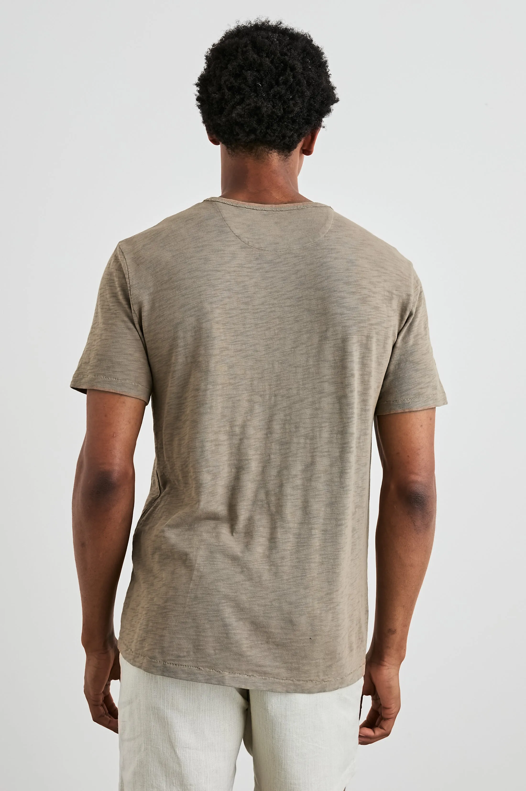 SKIPPER T-SHIRT - BARLEY Rails