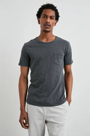 SKIPPER T-SHIRT - FADED NAVY Rails