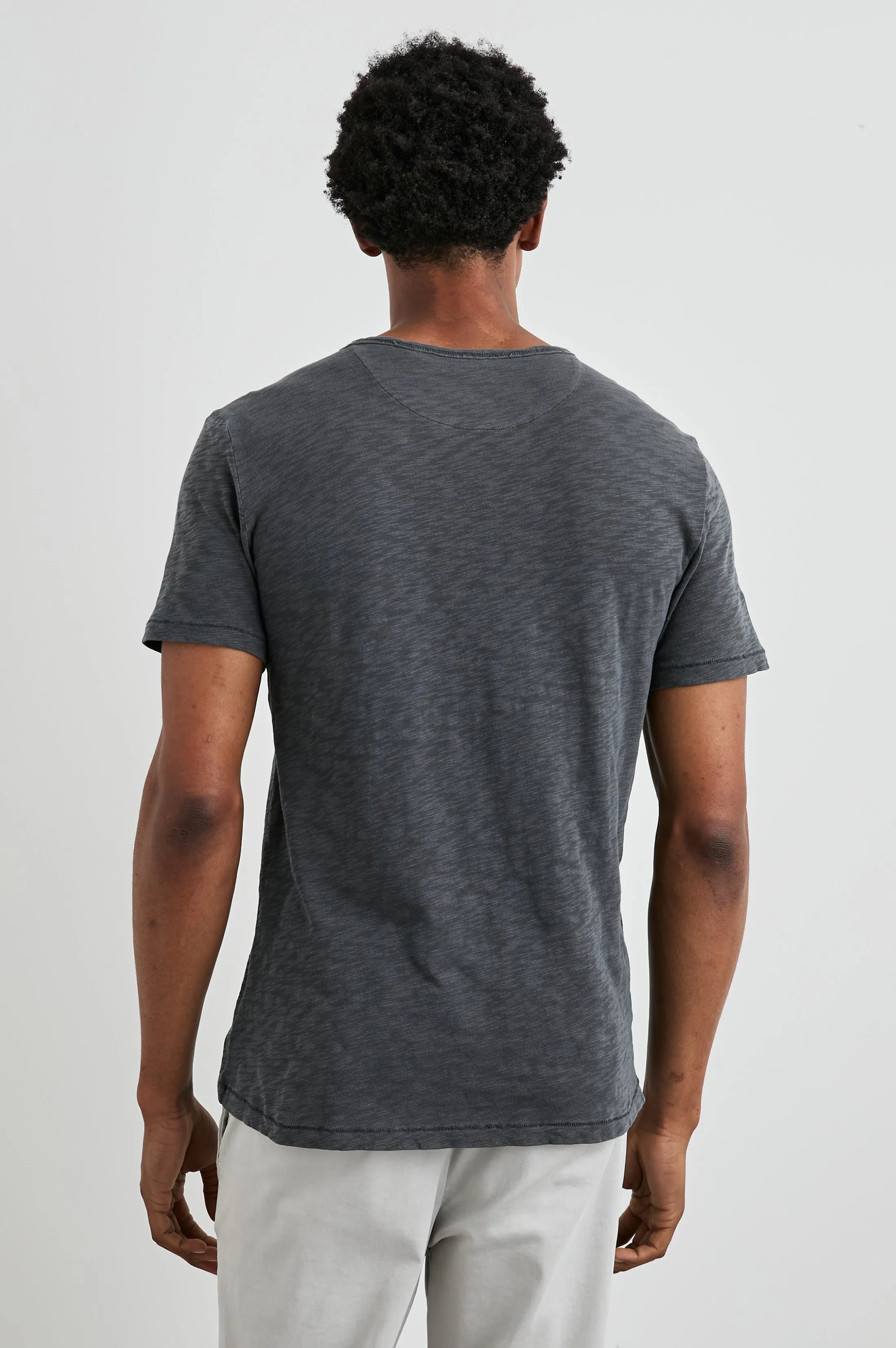 SKIPPER T-SHIRT - FADED NAVY Rails