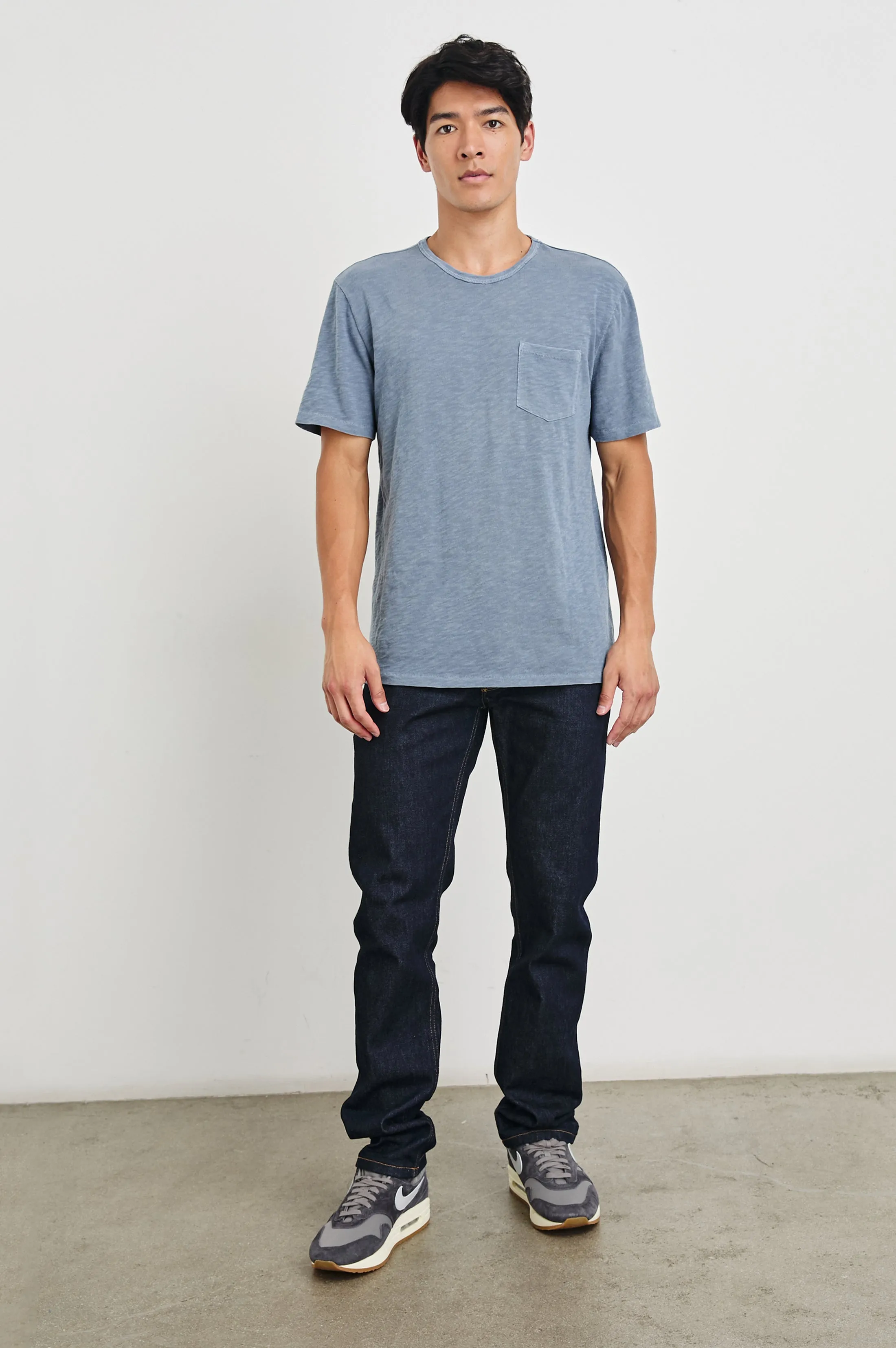 SKIPPER T-SHIRT - STEEL Rails
