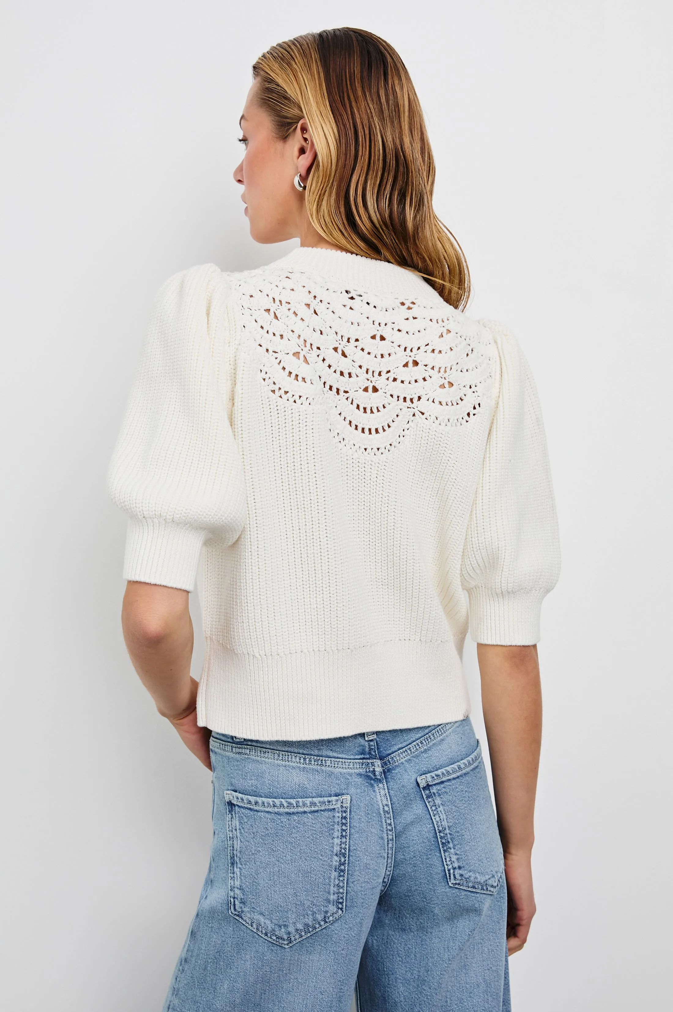 STEPH TOP - WHITE Rails
