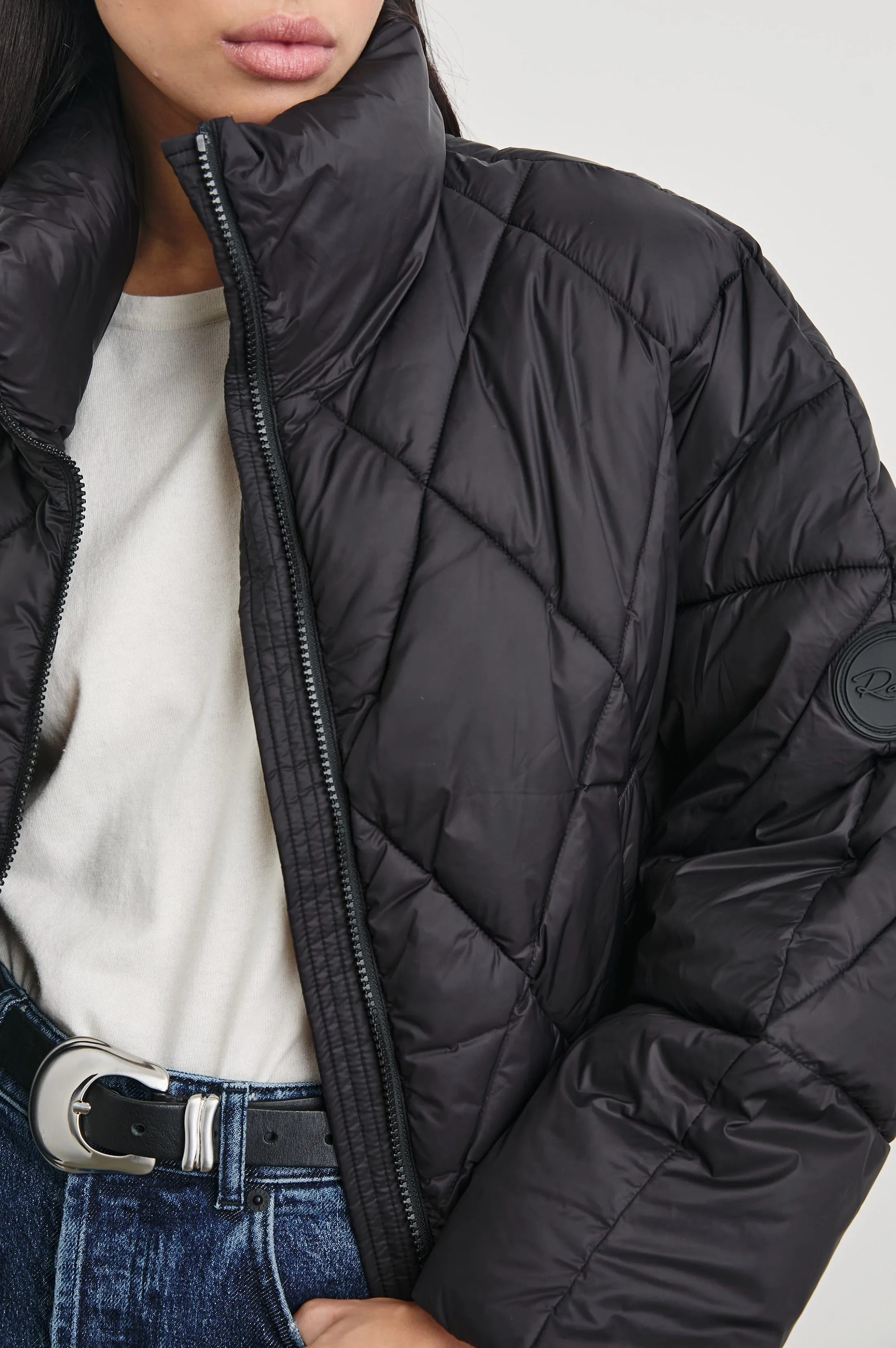 SUMMIT JACKET - BLACK Rails