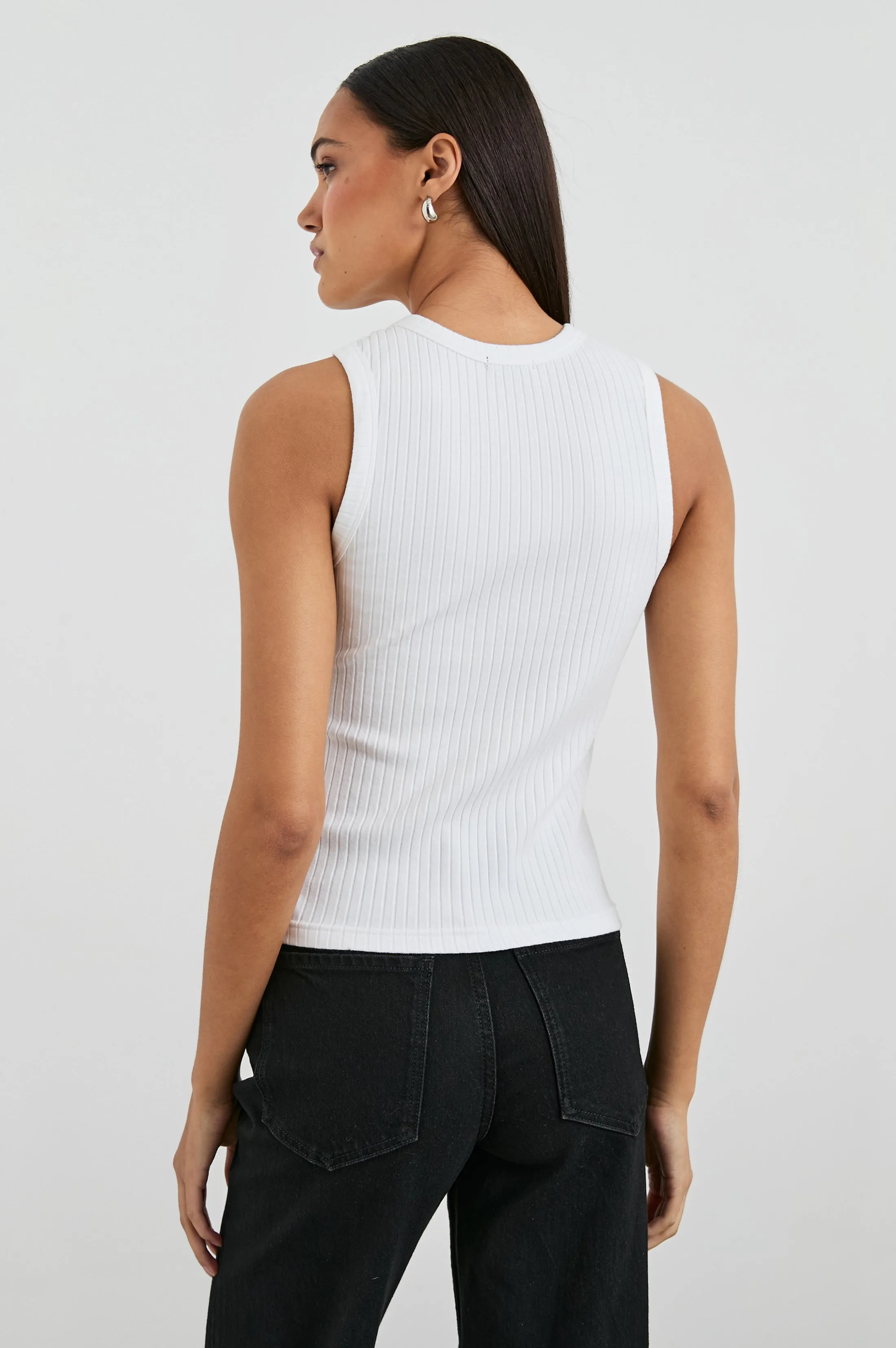 THE RACER TANK - WHITE Rails