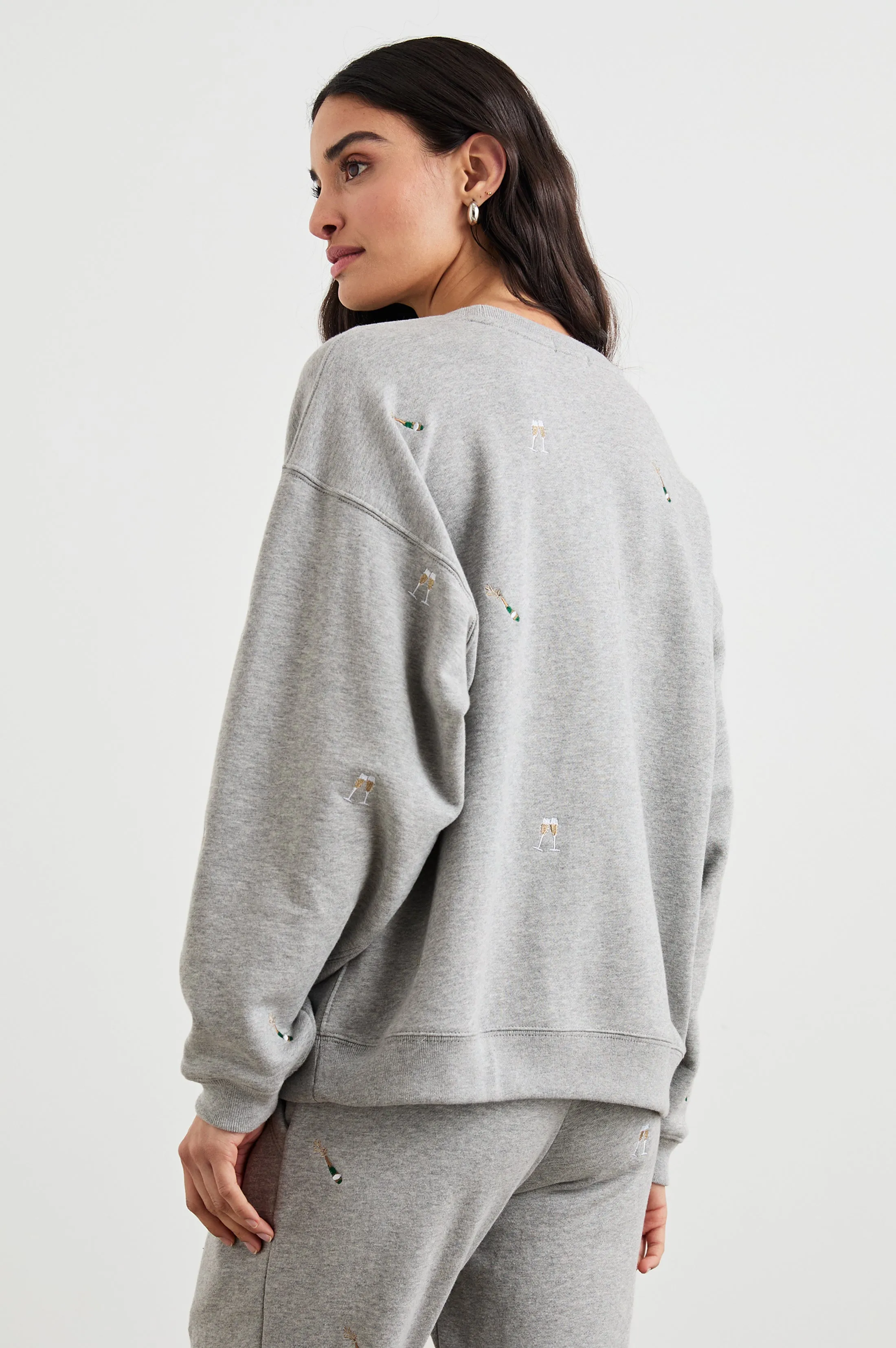 THE VARSITY SWEATSHIRT - CHAMPAGNE EMBROIDERY Rails