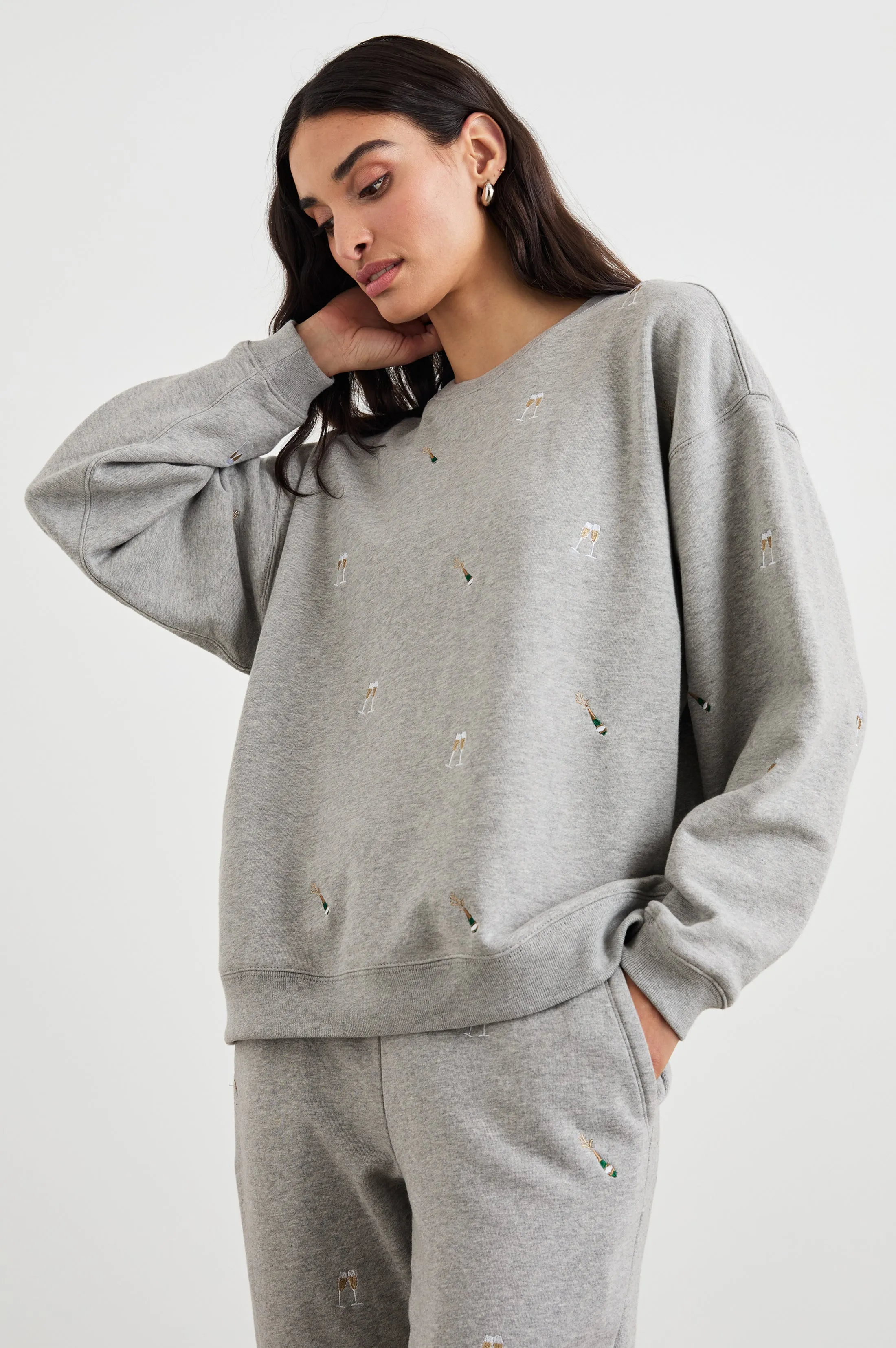 THE VARSITY SWEATSHIRT - CHAMPAGNE EMBROIDERY Rails