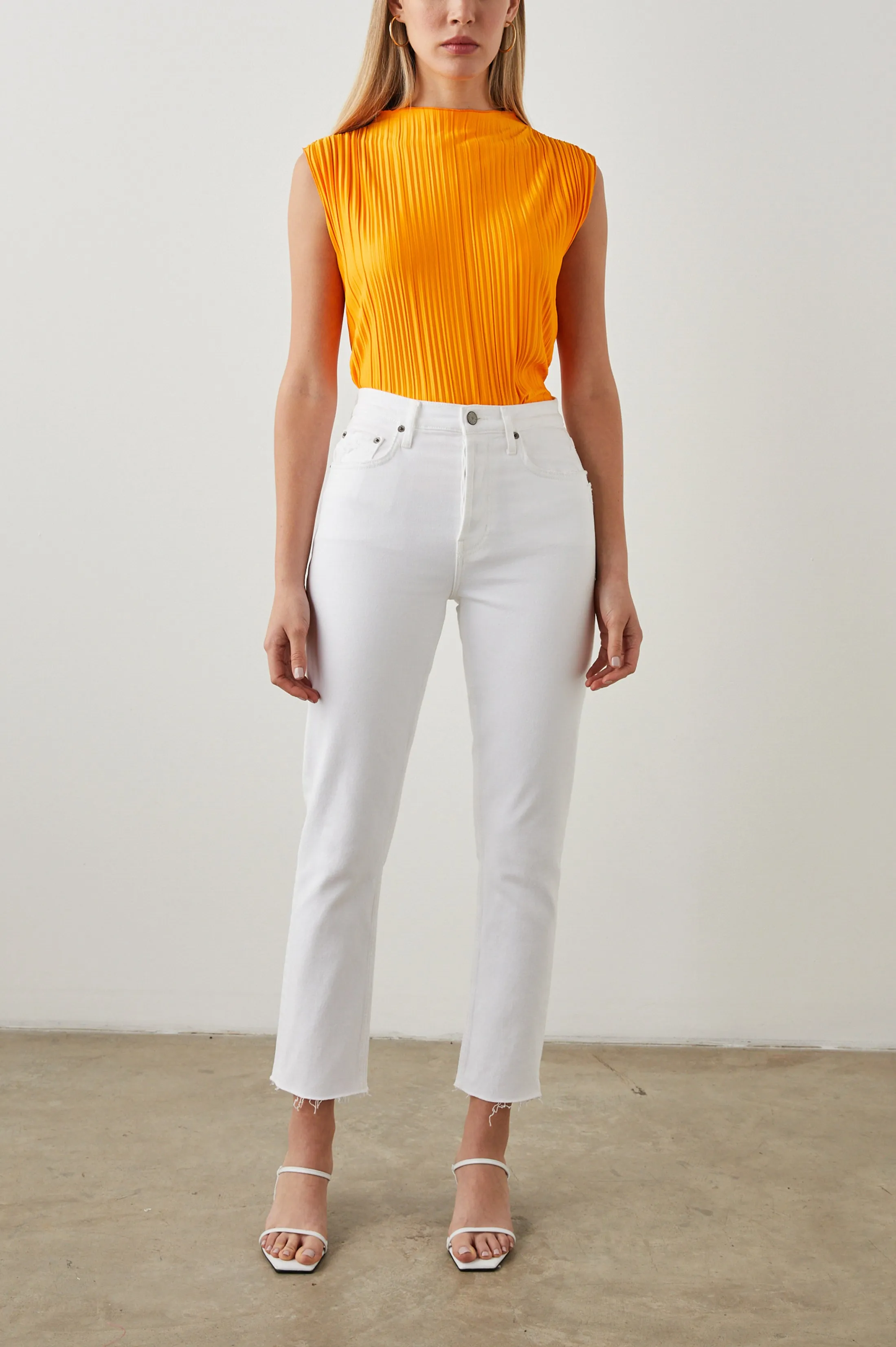 TREA TOP - MARIGOLD Rails