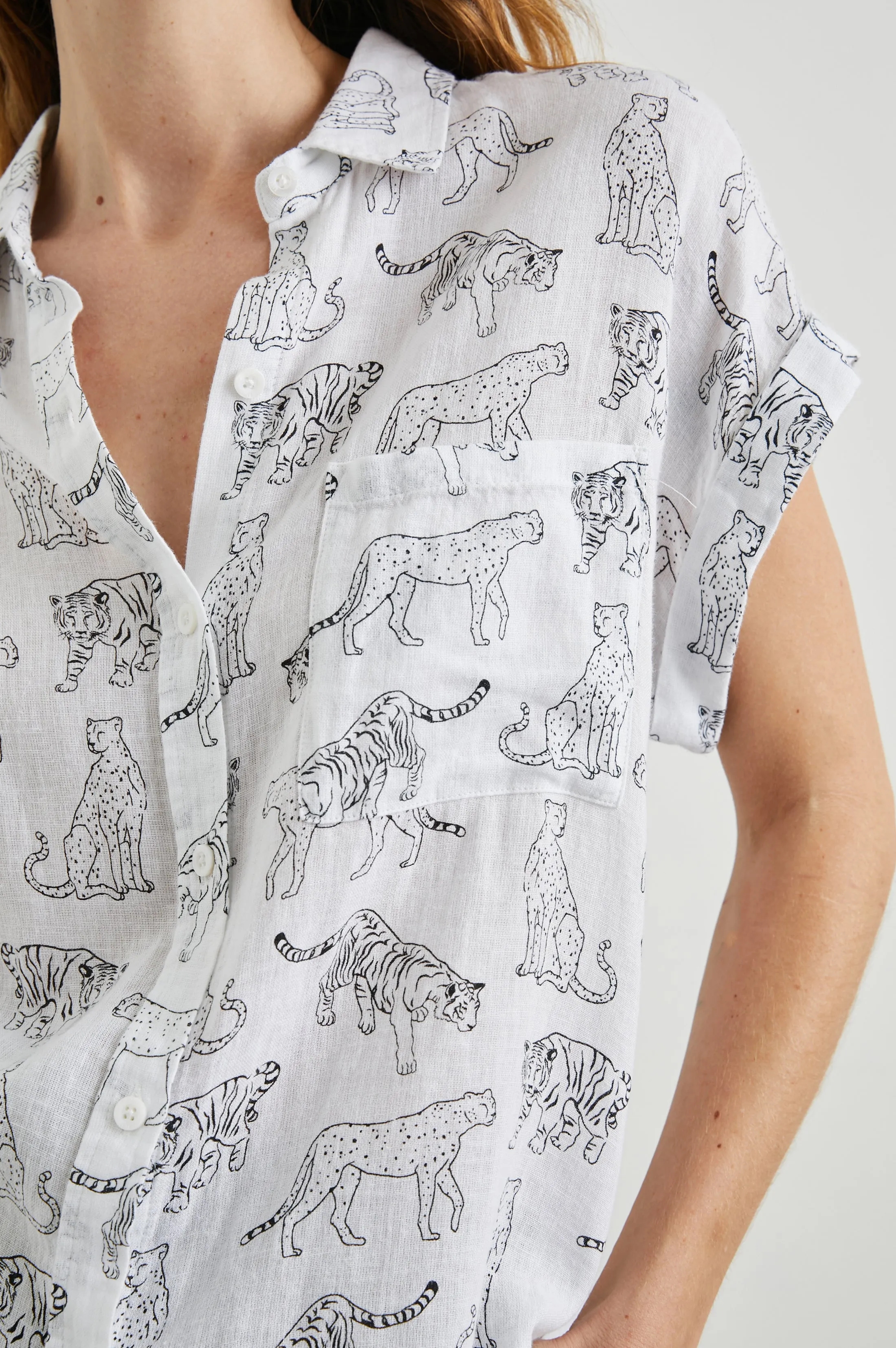 WHITNEY SHIRT - IVORY JUNGLE CATS Rails