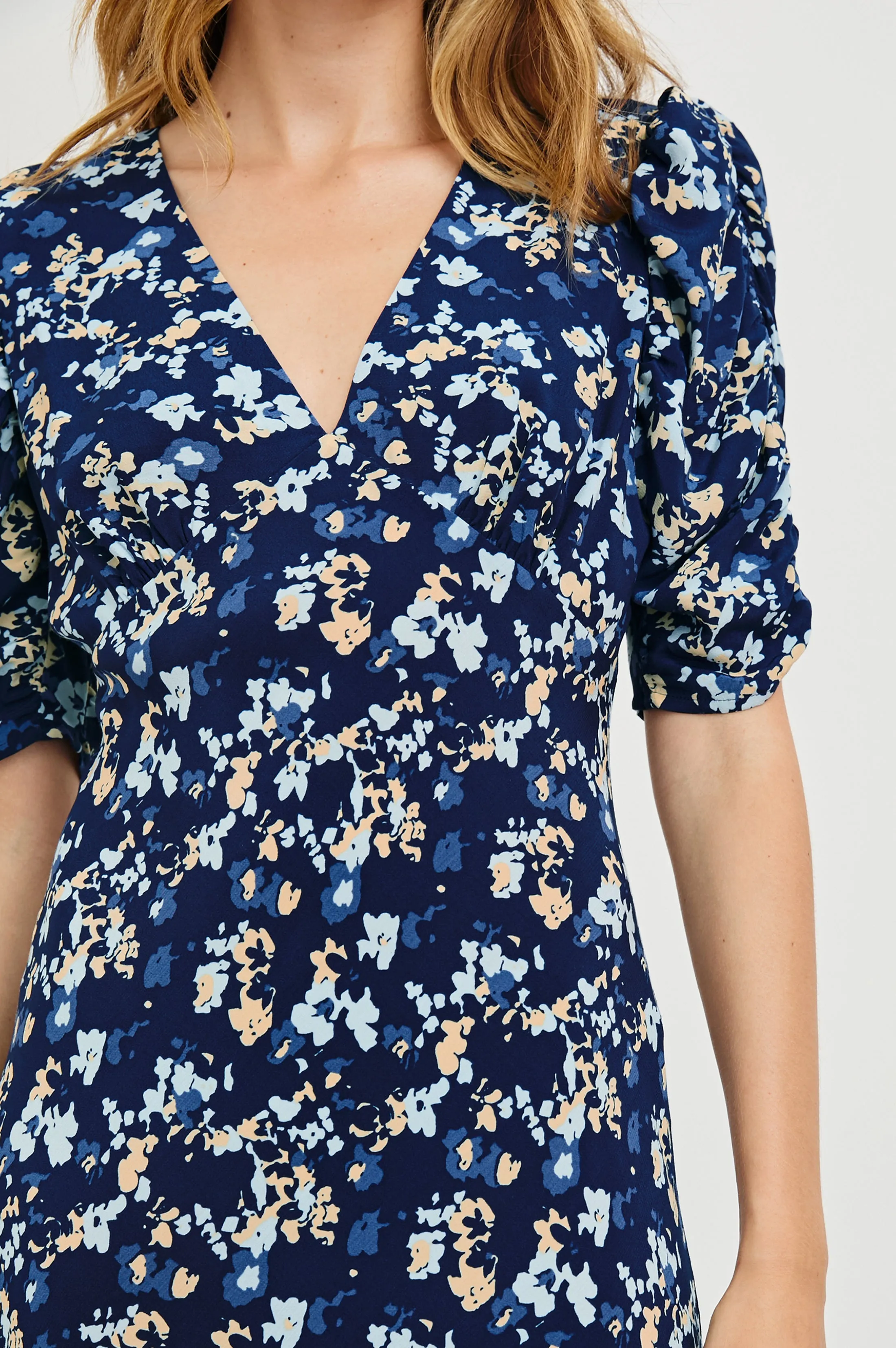 ZARIAH DRESS - NAVY FLORA Rails