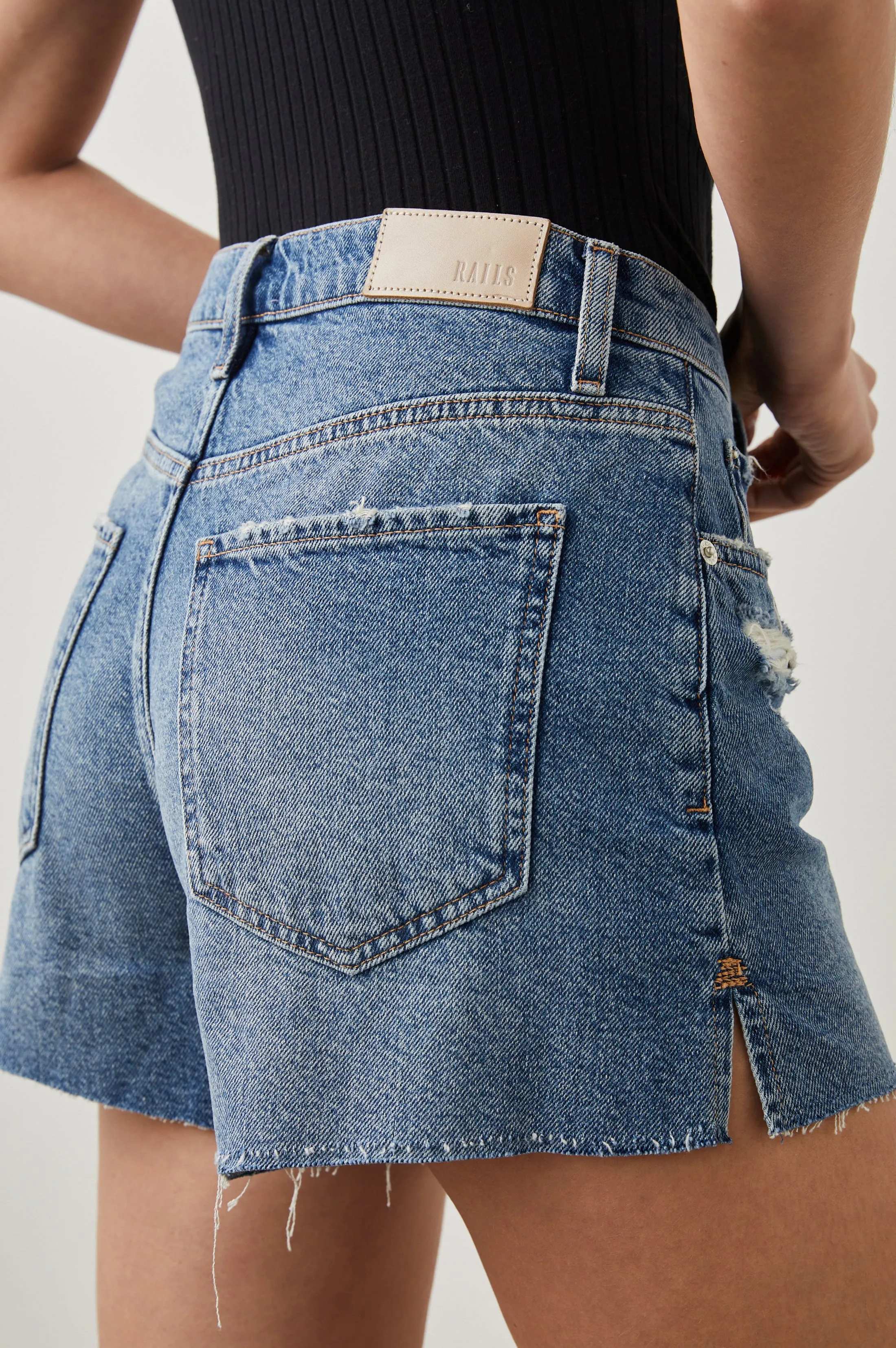 ZUMA SHORT - VINTAGE SAPPHIRE DISTRESS Rails